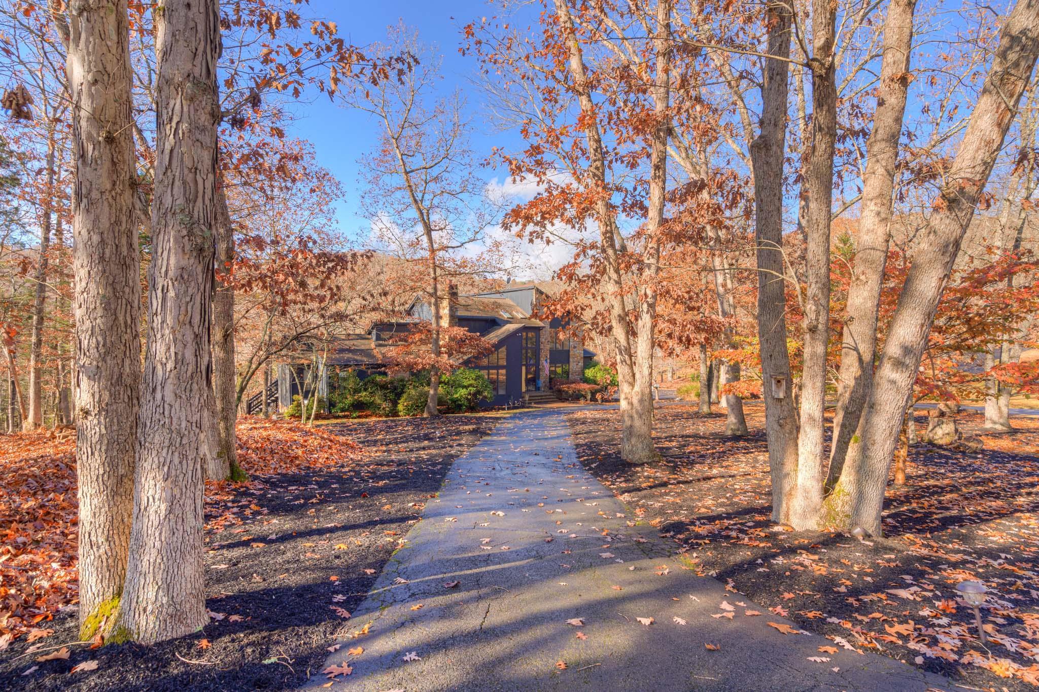 2271 Woodland Hills Drive
