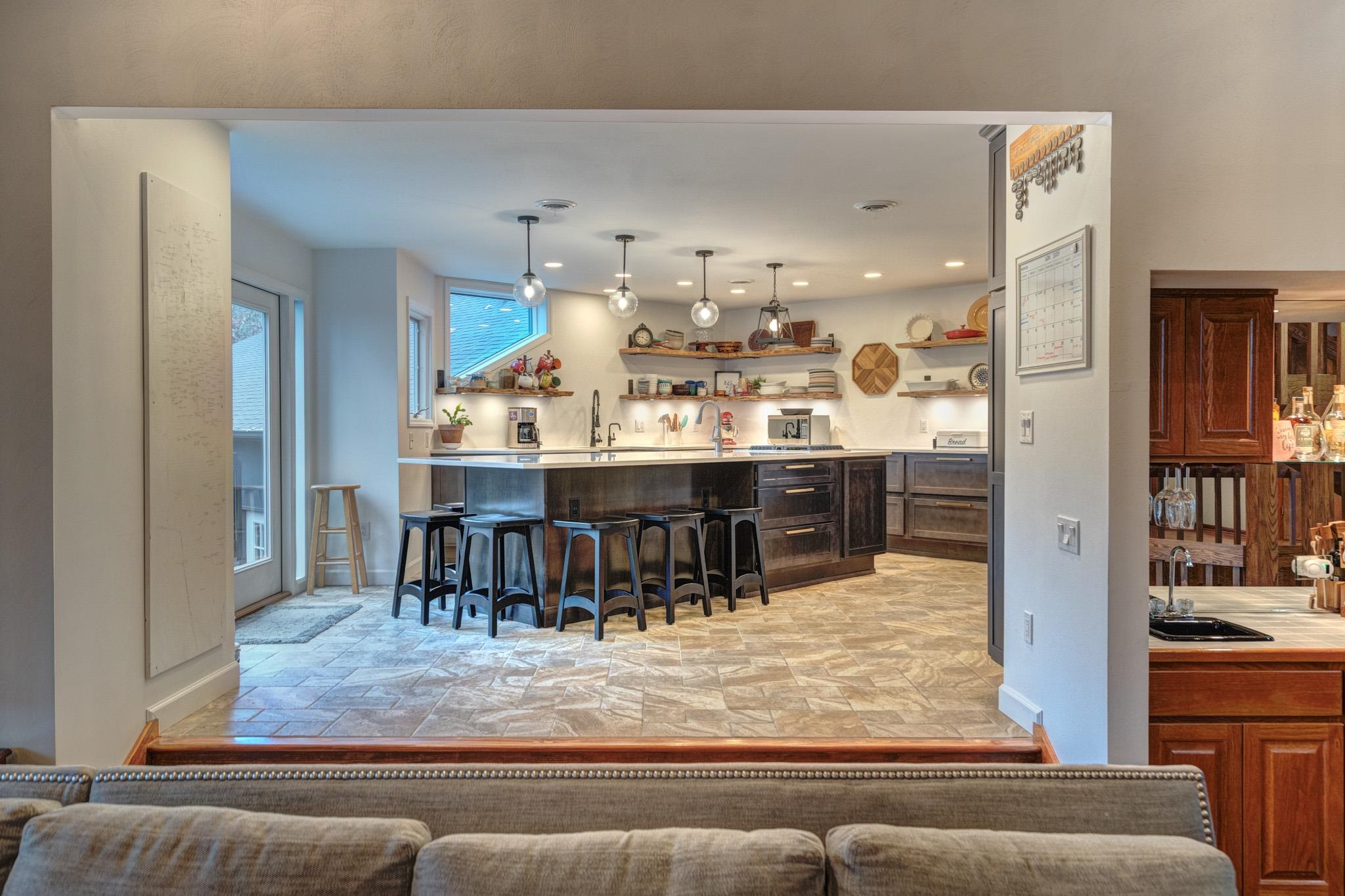 2271 Woodland Hills Drive