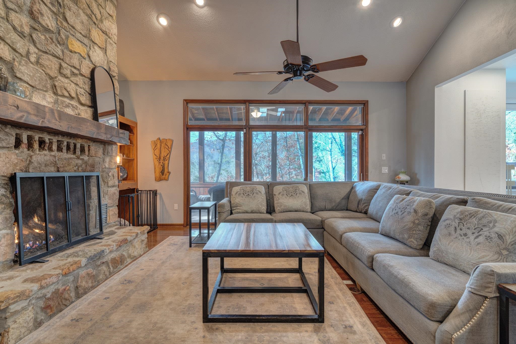2271 Woodland Hills Drive