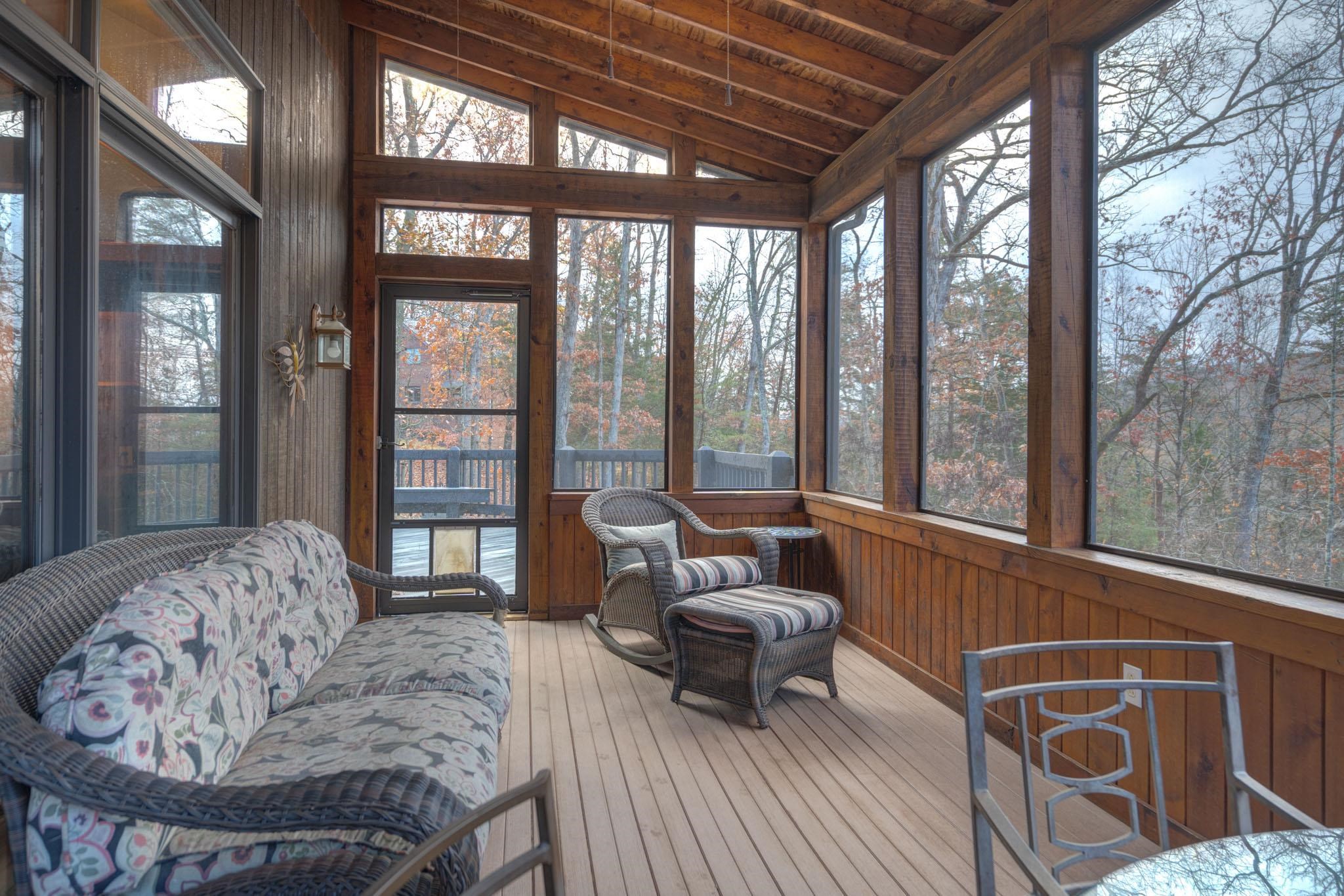 2271 Woodland Hills Drive