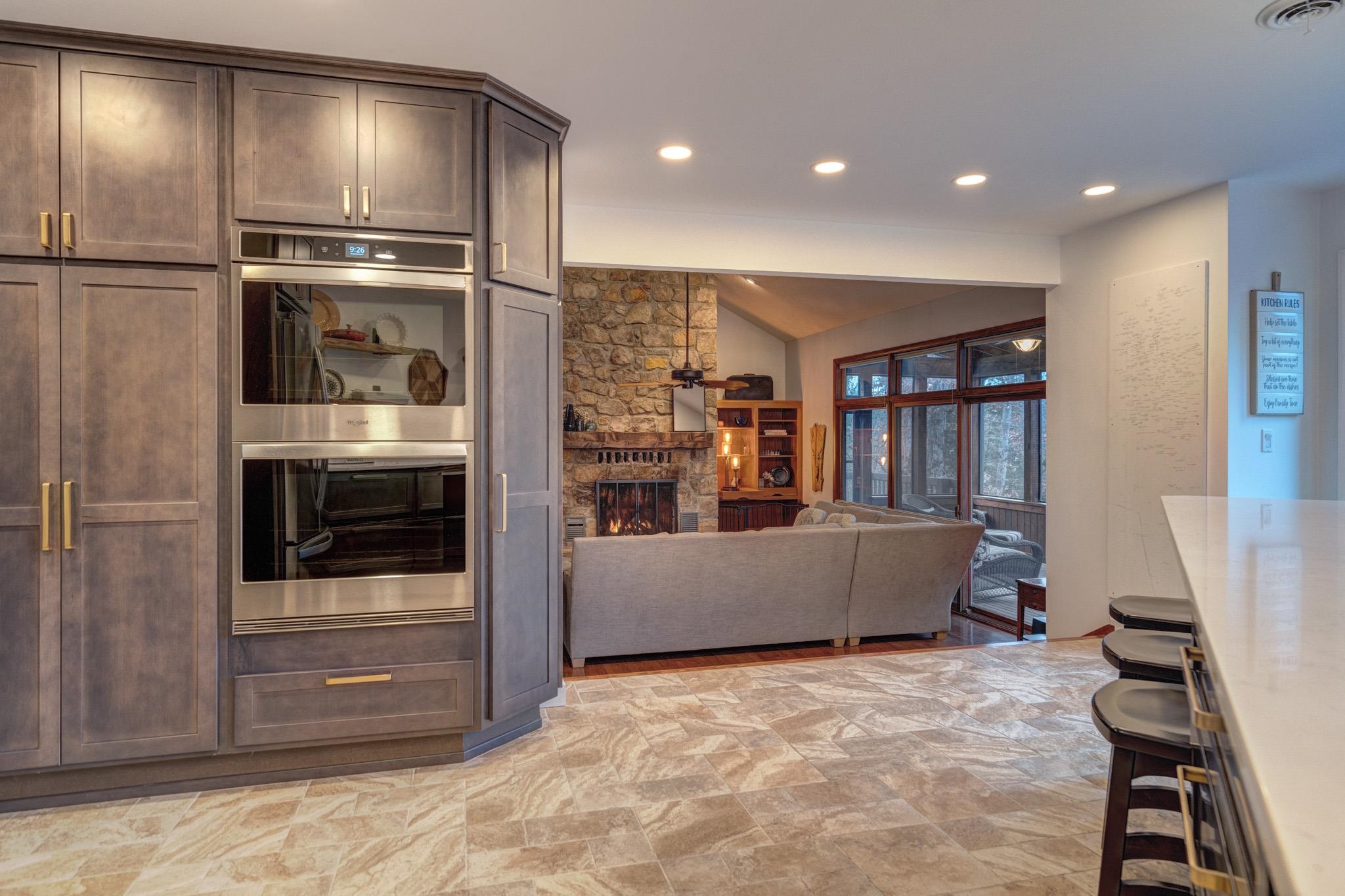 2271 Woodland Hills Drive