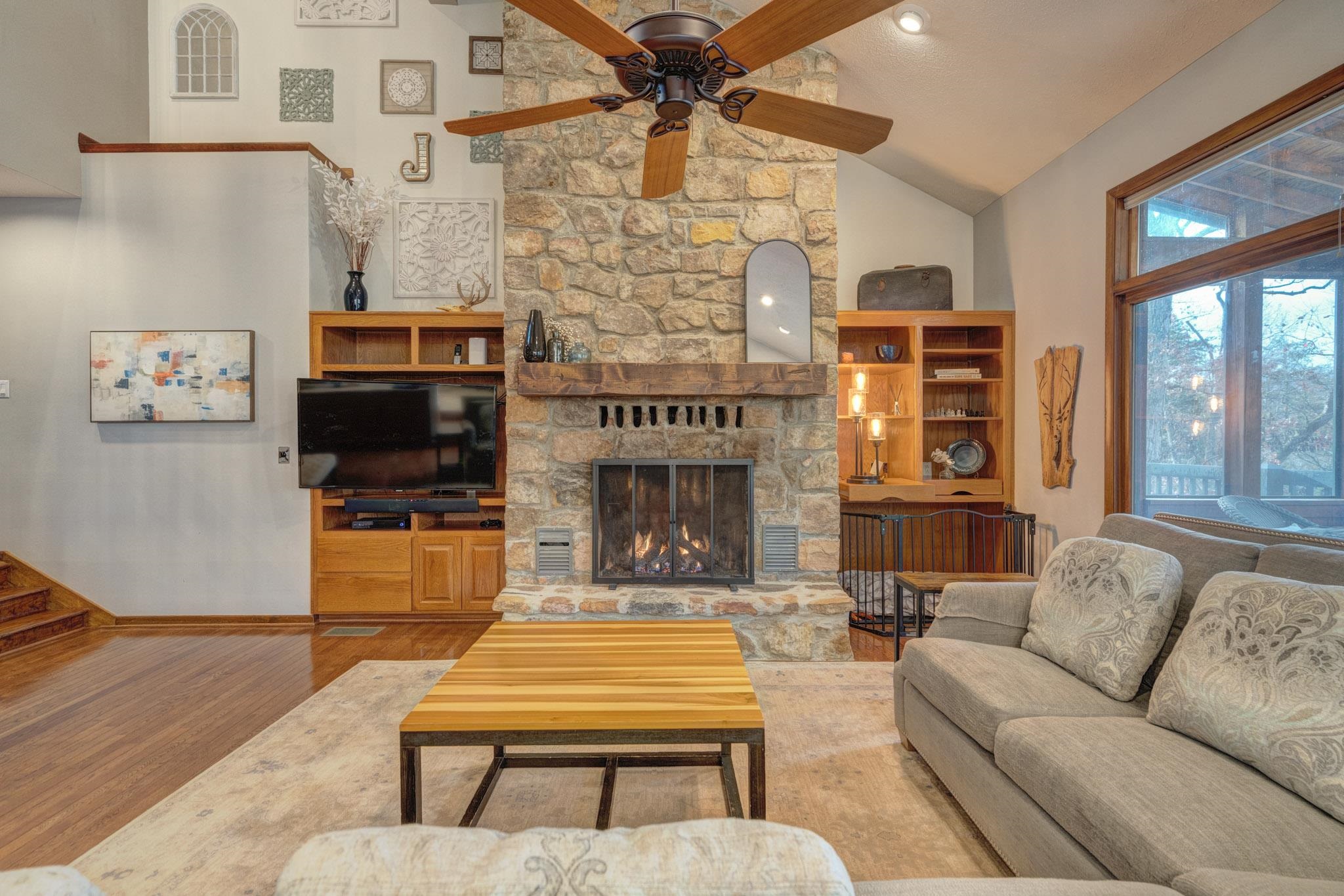 2271 Woodland Hills Drive