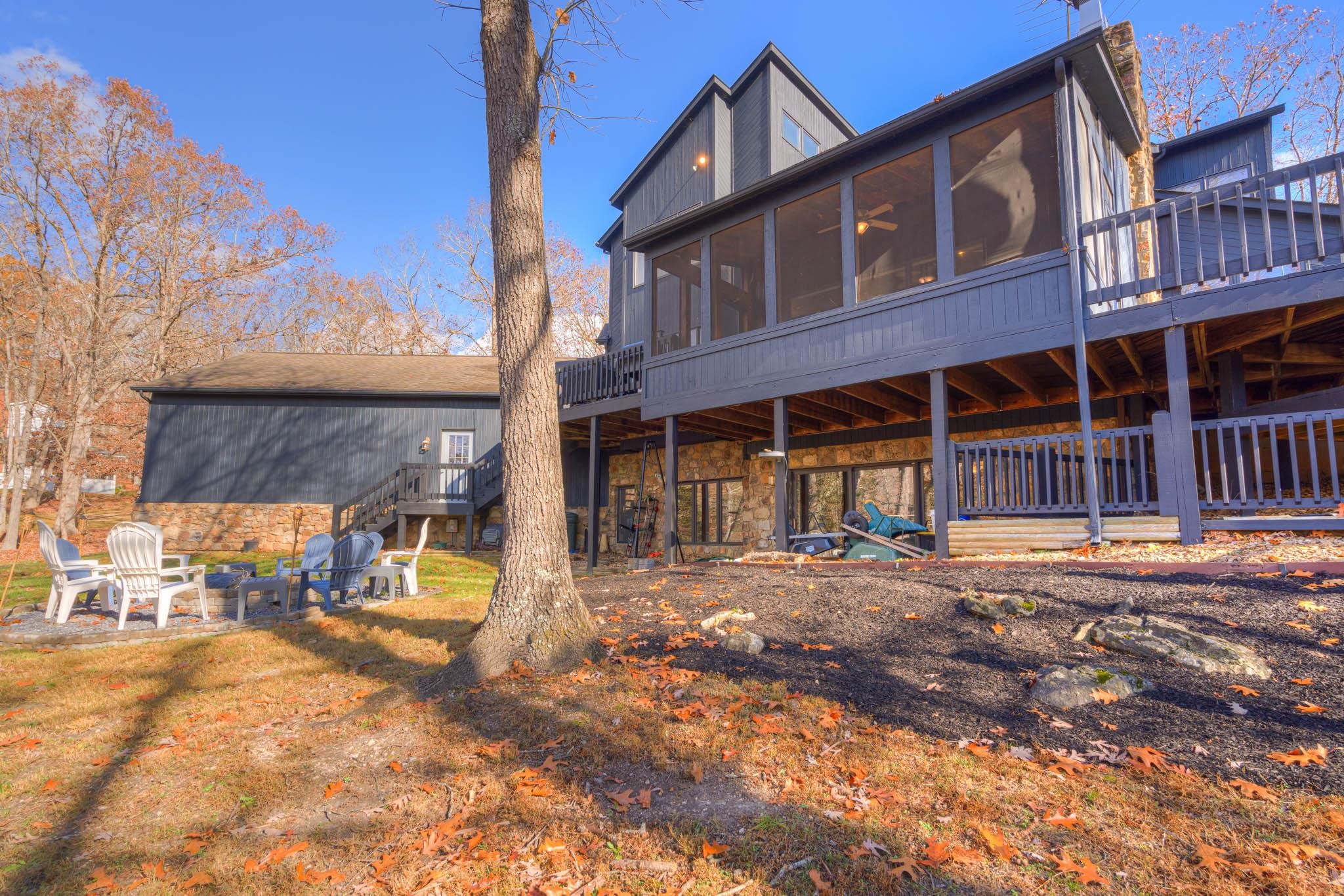 2271 Woodland Hills Drive