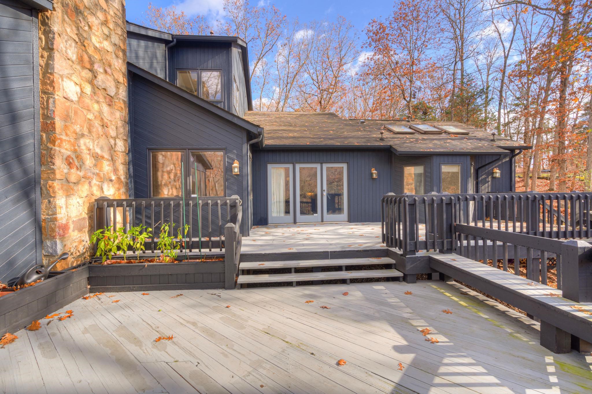 2271 Woodland Hills Drive