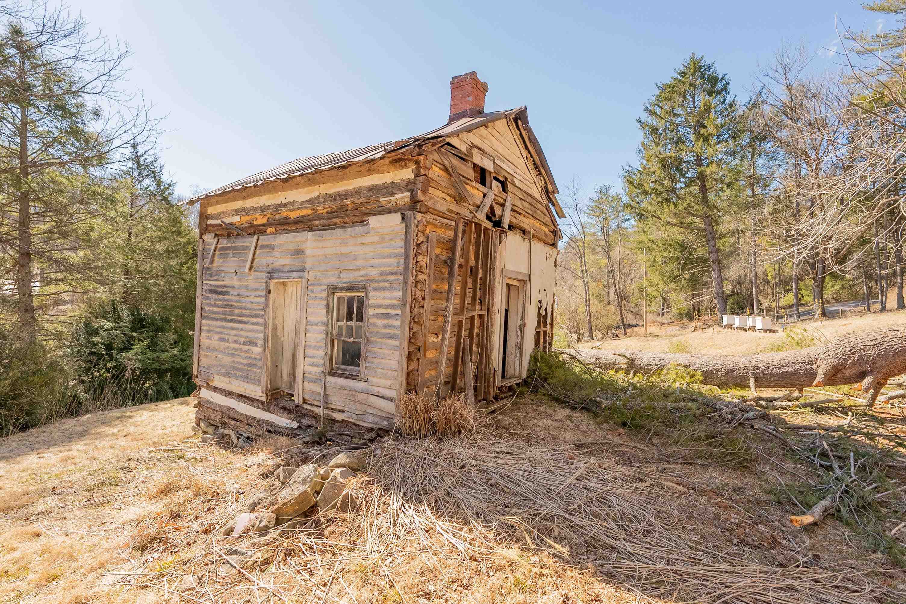 3120 Happy Hollow Road