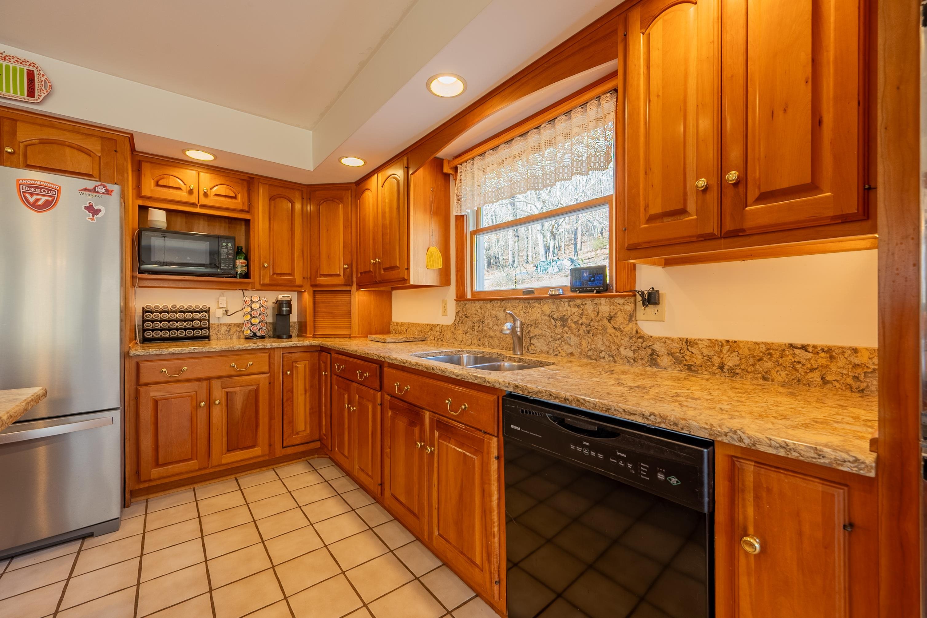 3120 Happy Hollow Road
