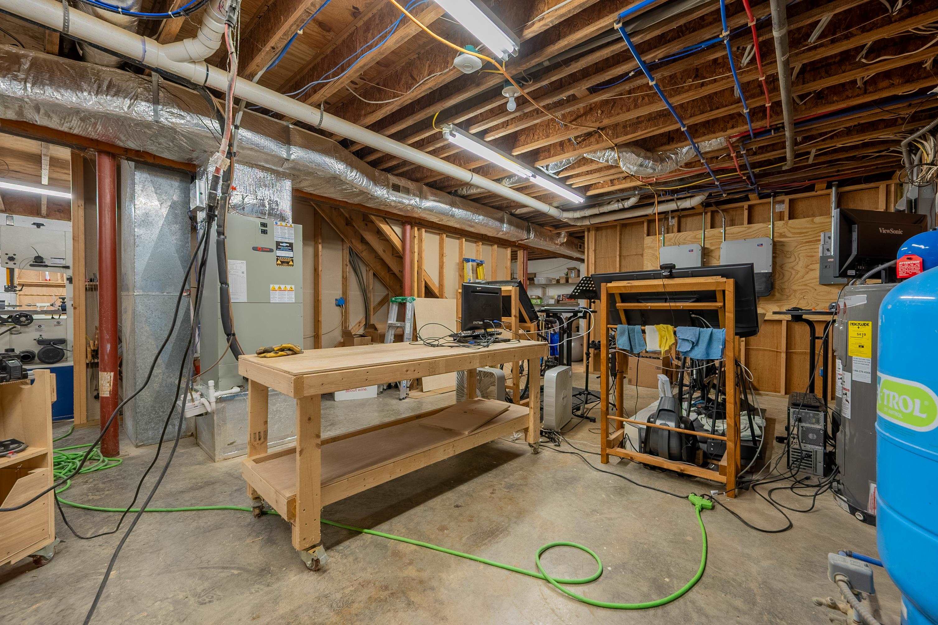 3120 Happy Hollow Road