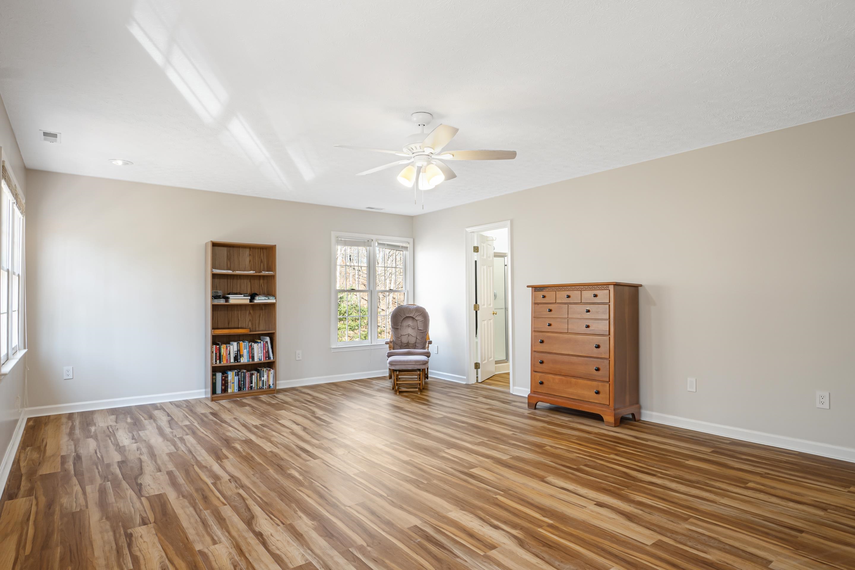 555 QUAILWOOD Drive