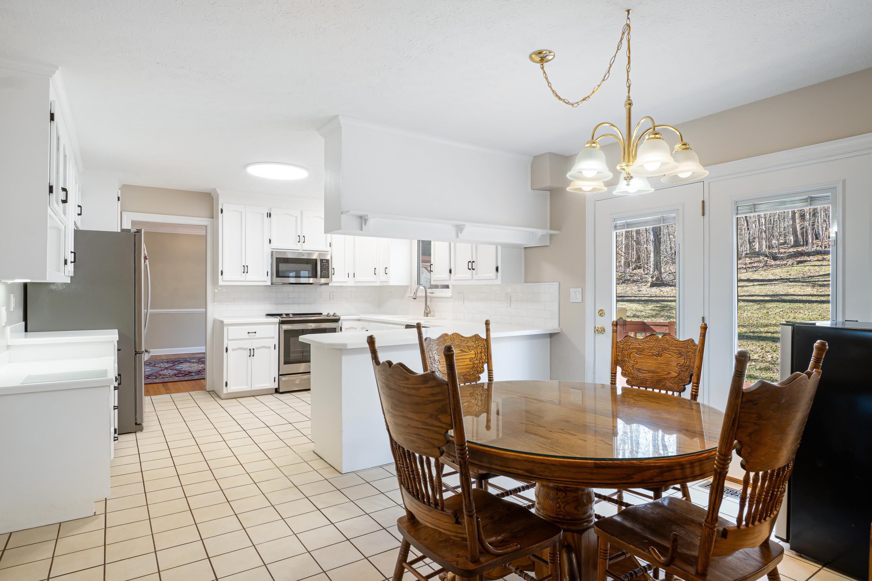 555 QUAILWOOD Drive