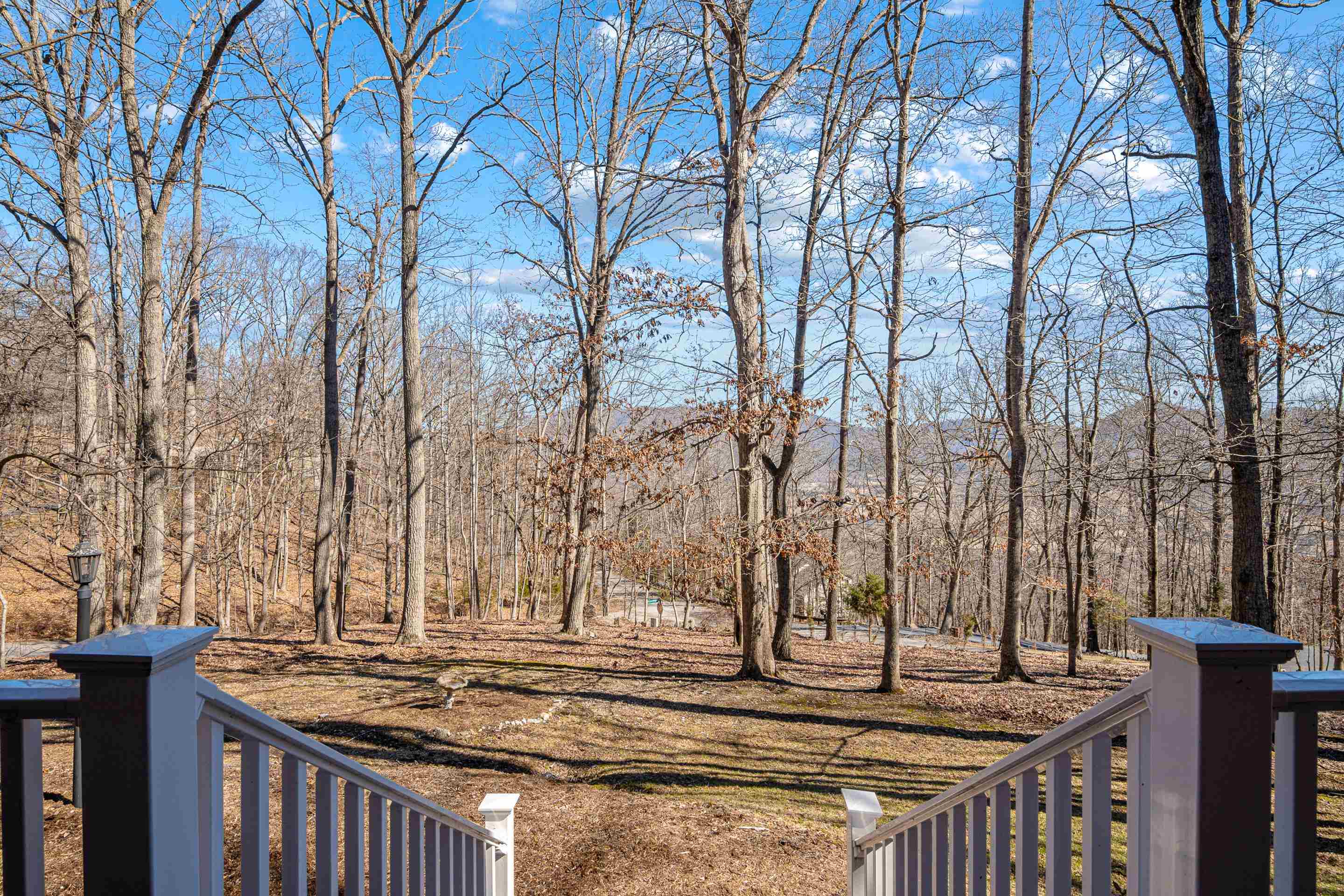 555 QUAILWOOD Drive