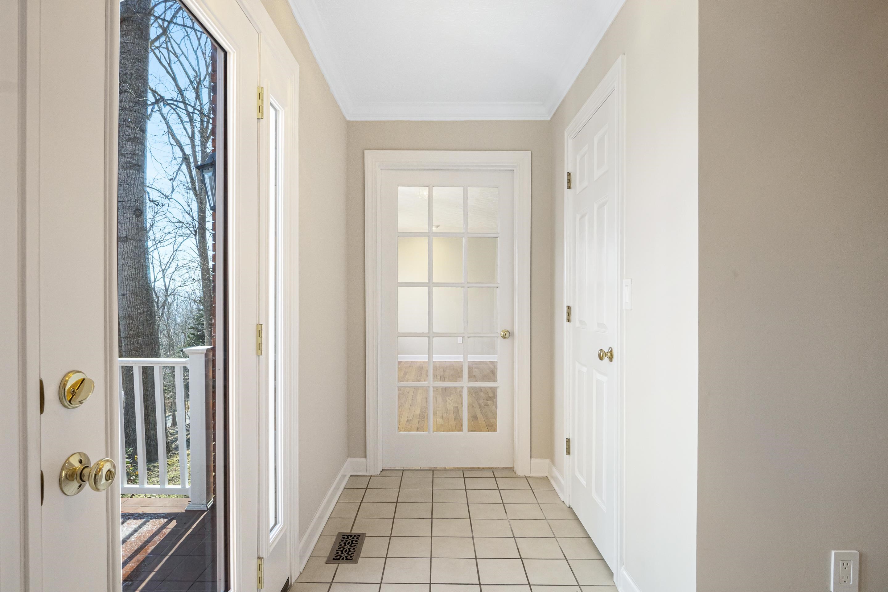 555 QUAILWOOD Drive