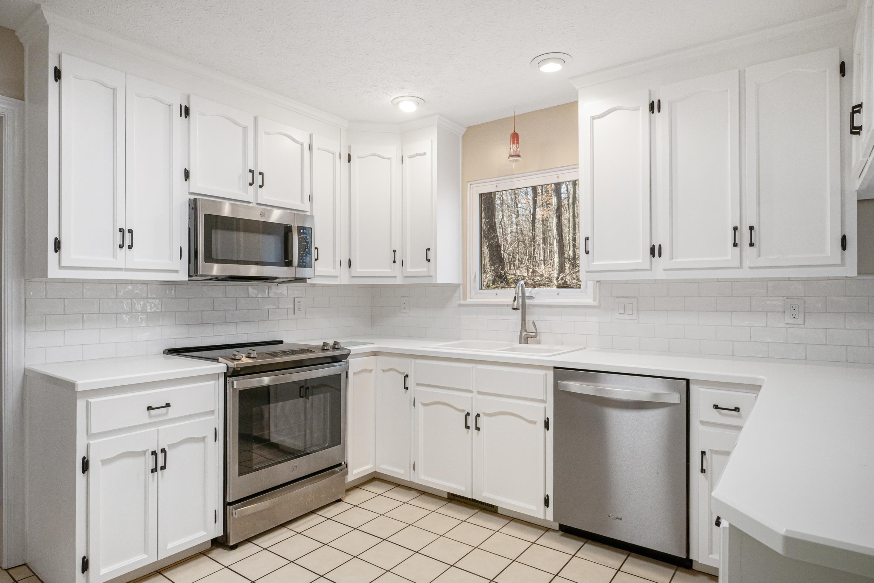 555 QUAILWOOD Drive