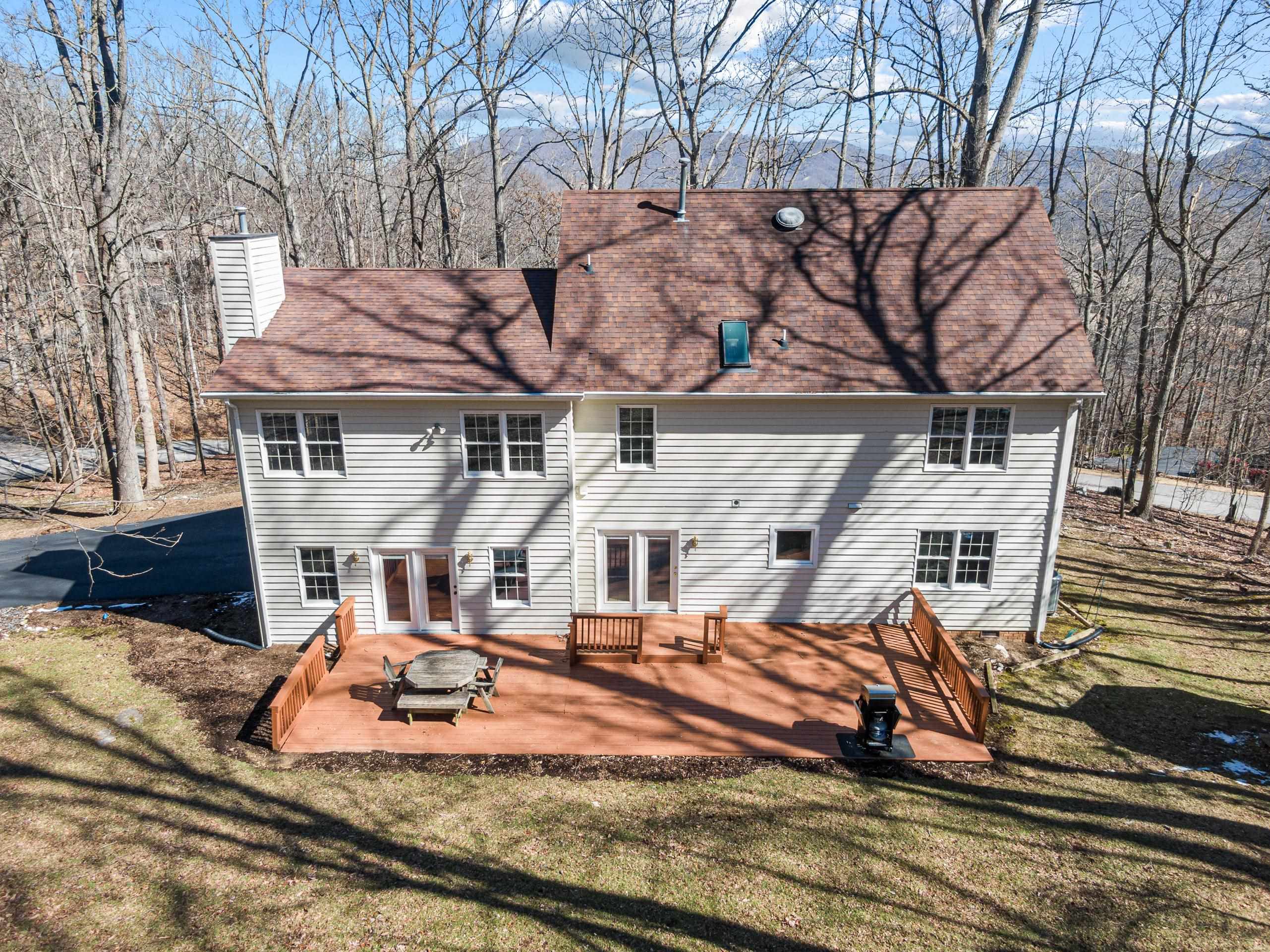 555 QUAILWOOD Drive