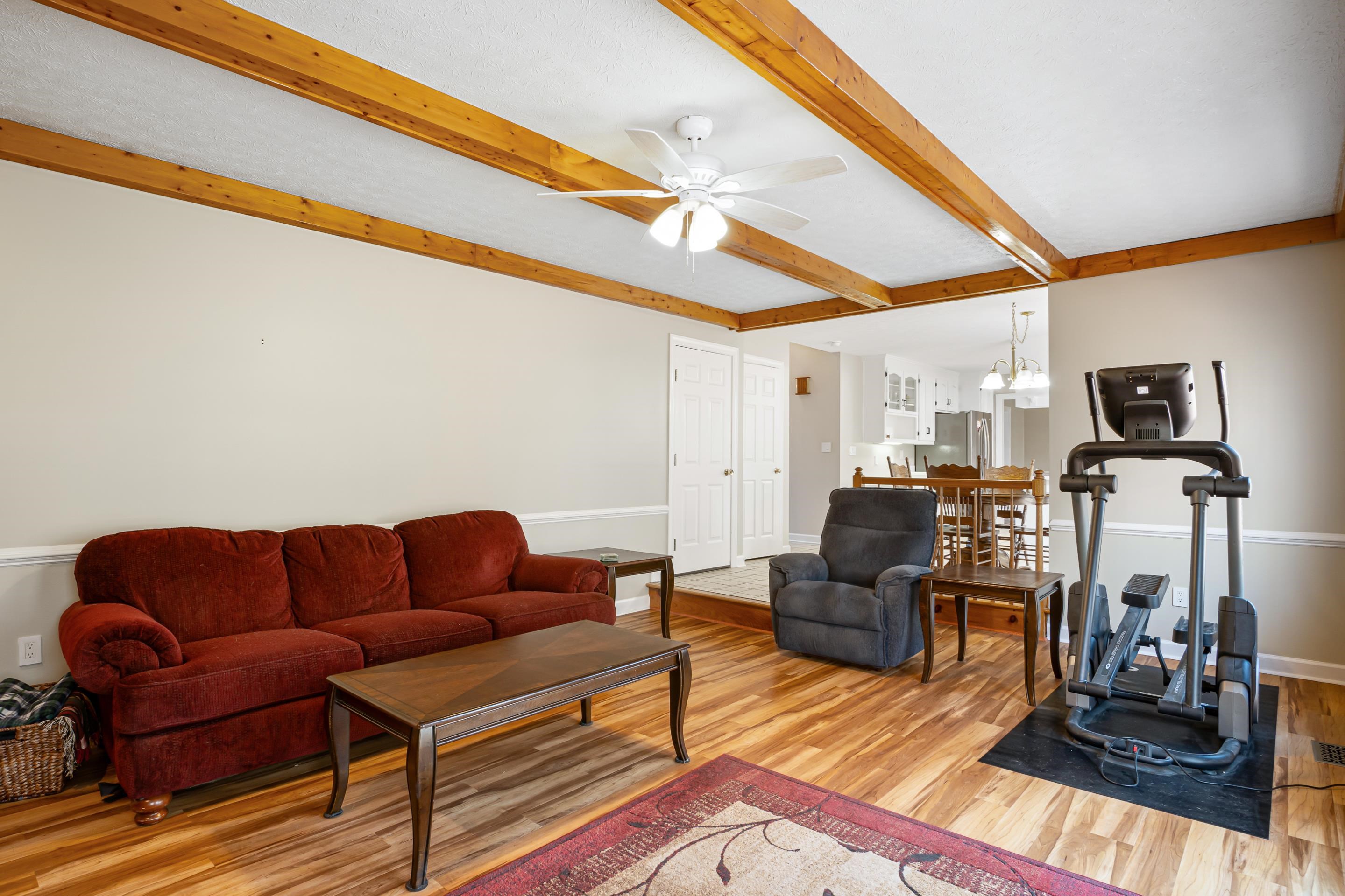 555 QUAILWOOD Drive