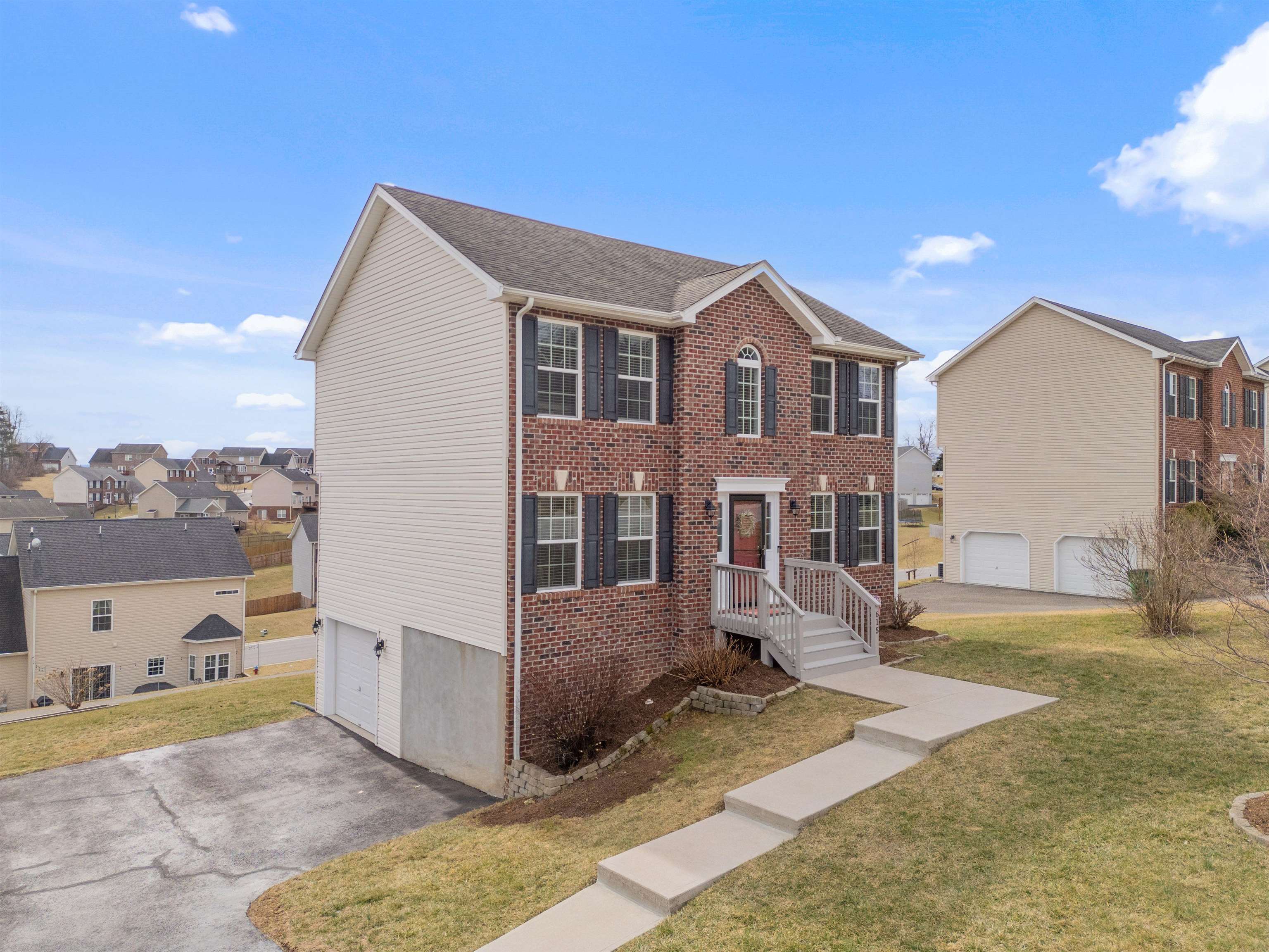 615 KEYSTONE Drive