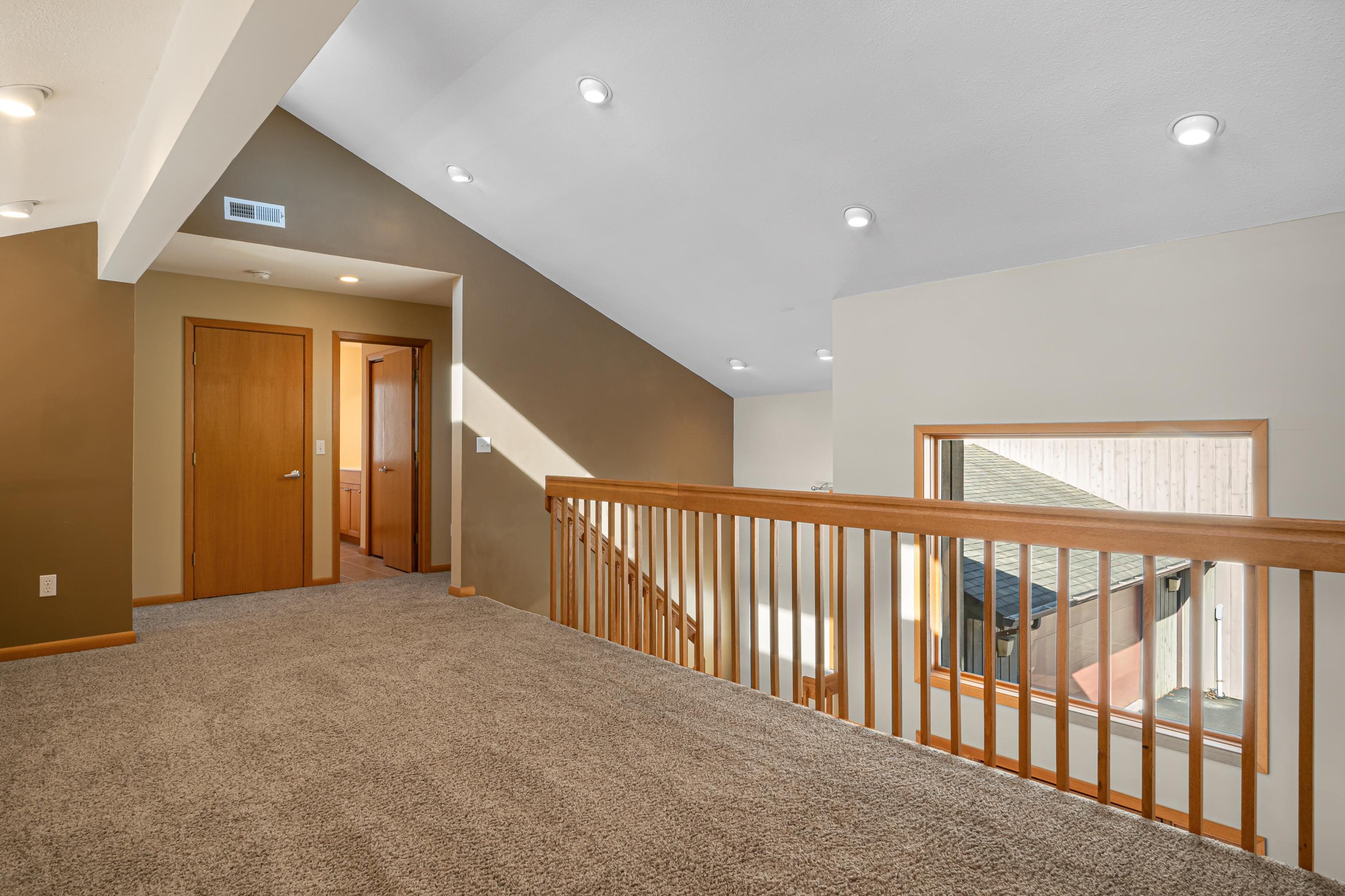4506 W Benoit Trail