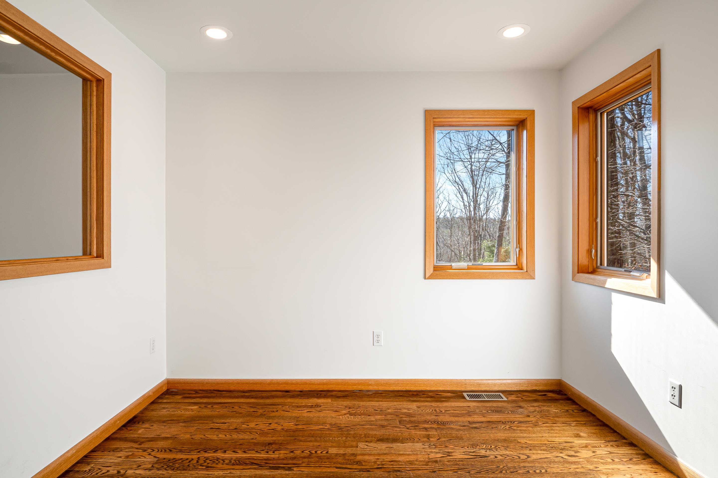 4506 W Benoit Trail