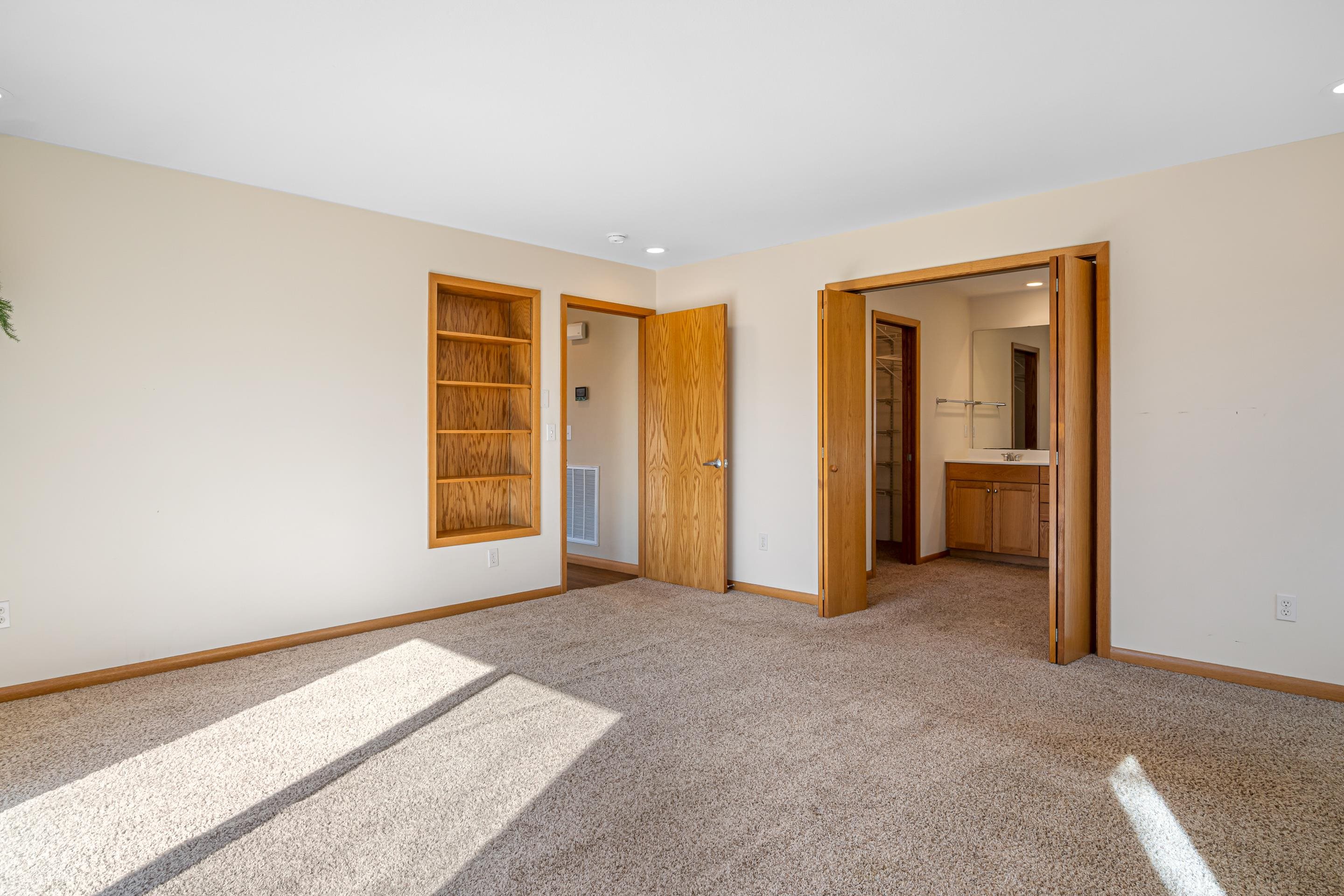 4506 W Benoit Trail