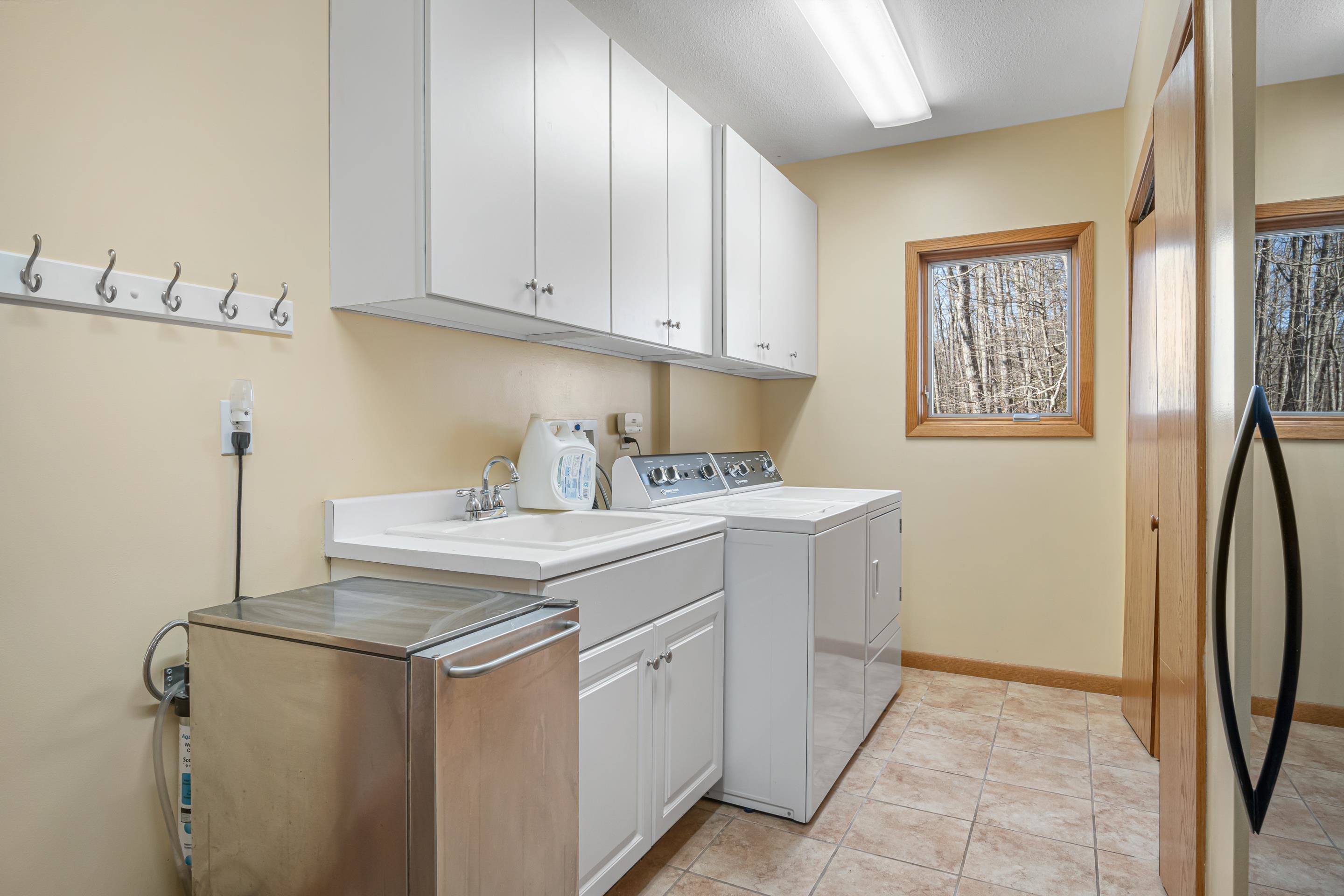 4506 W Benoit Trail