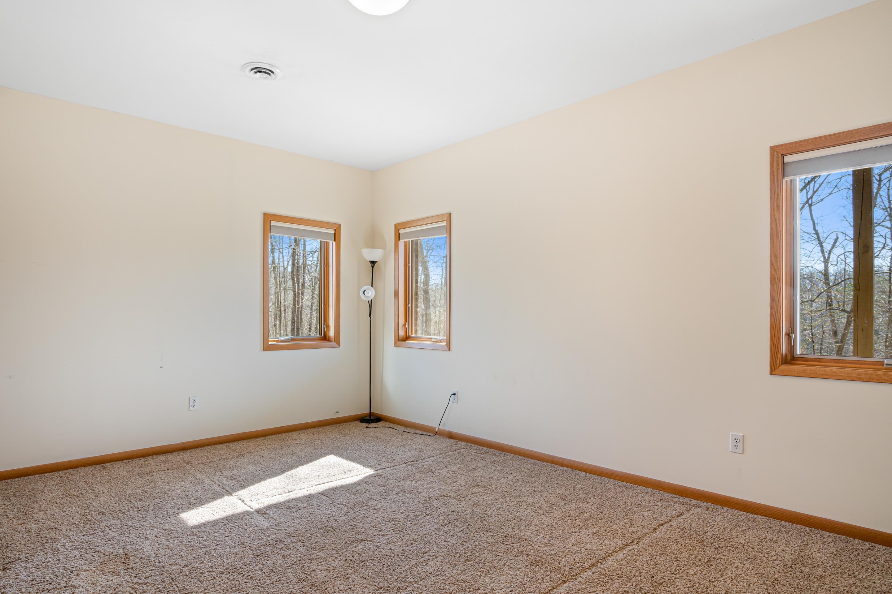 4506 W Benoit Trail