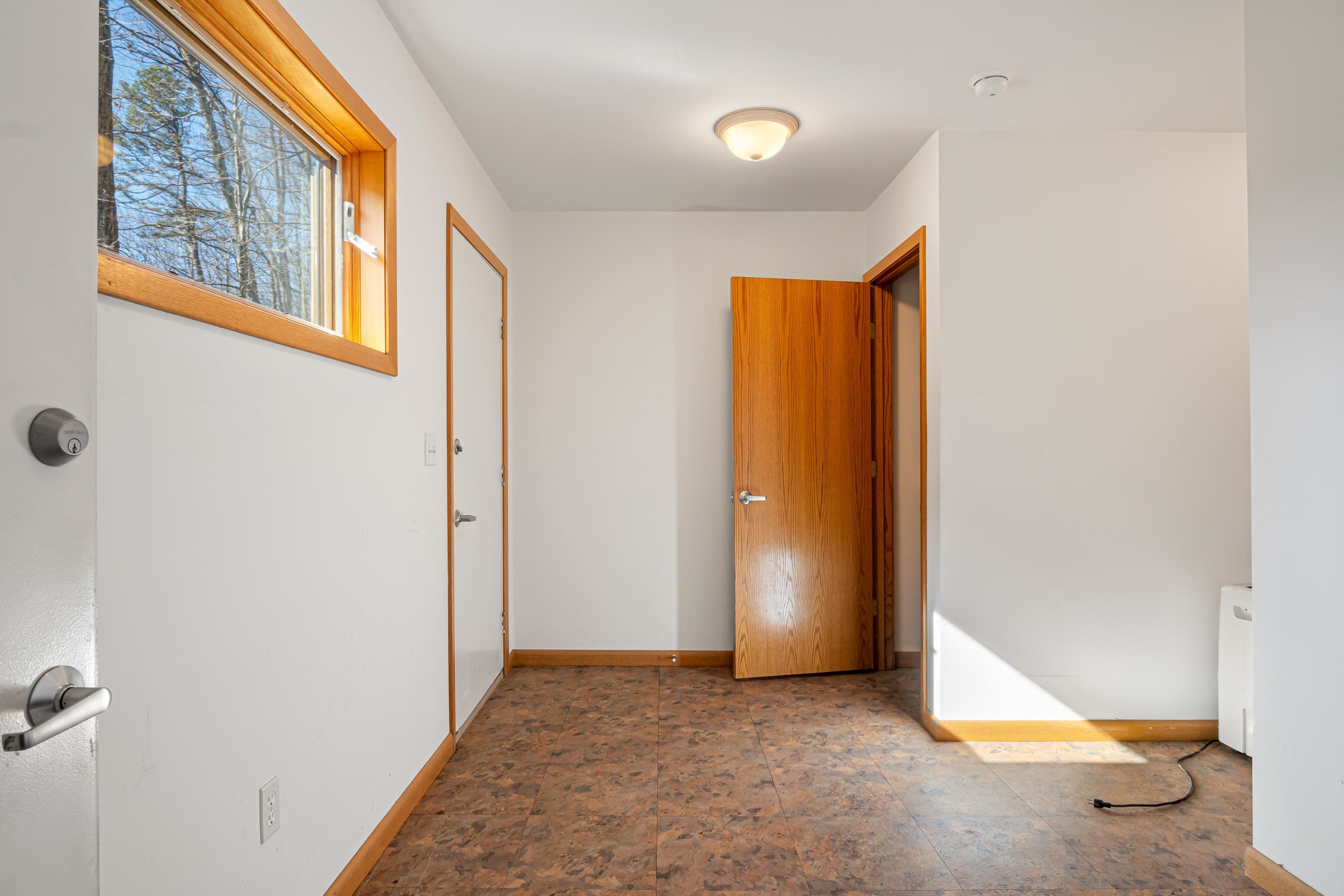 4506 W Benoit Trail