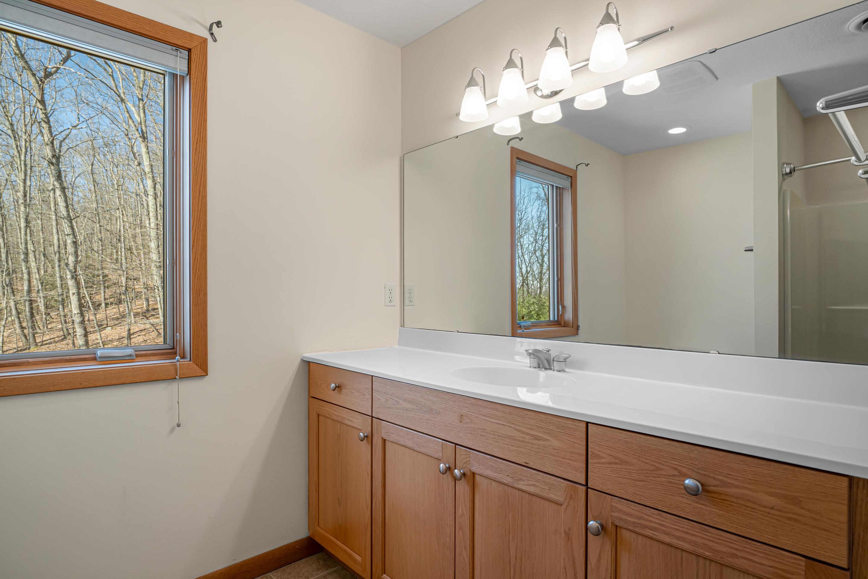 4506 W Benoit Trail