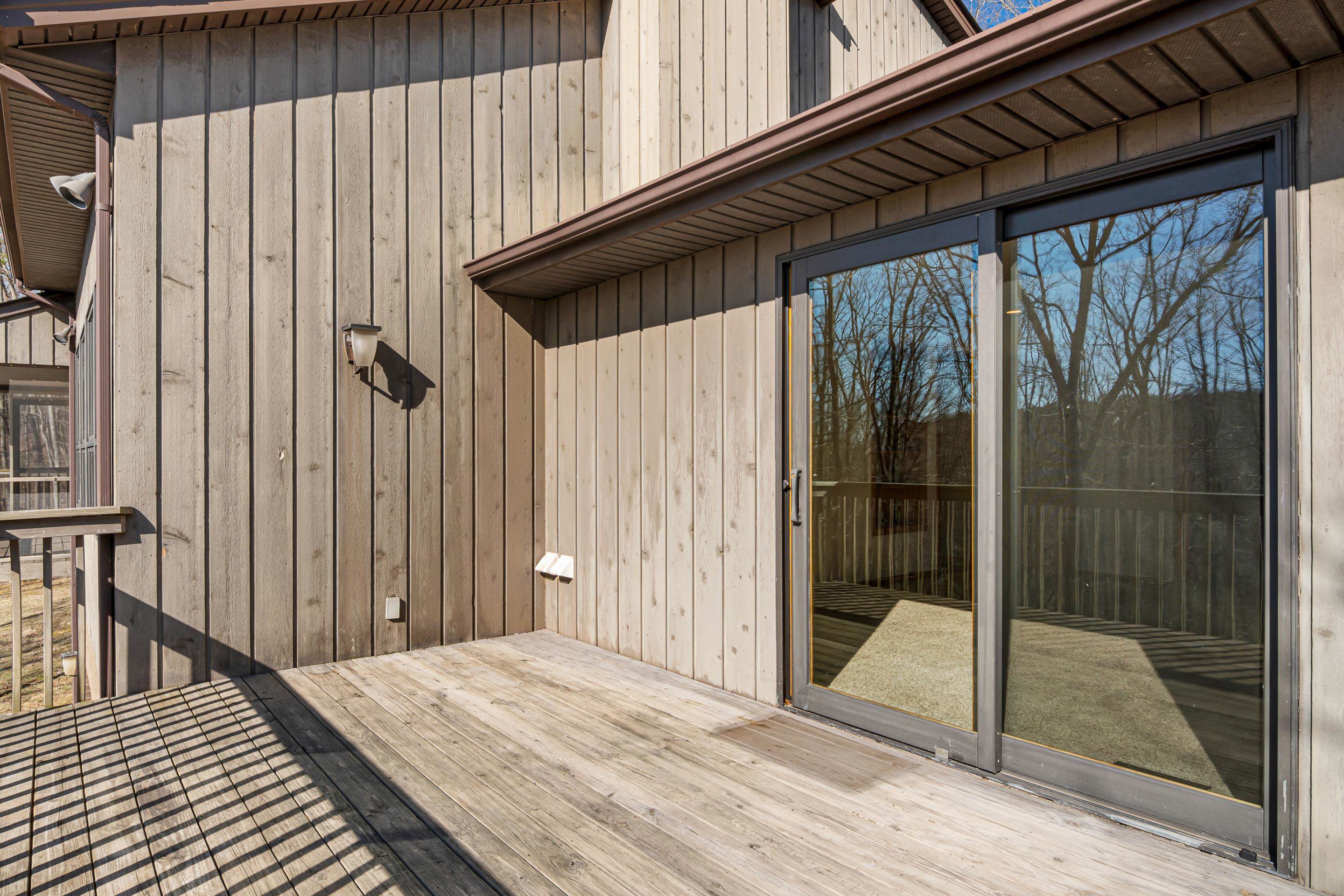 4506 W Benoit Trail