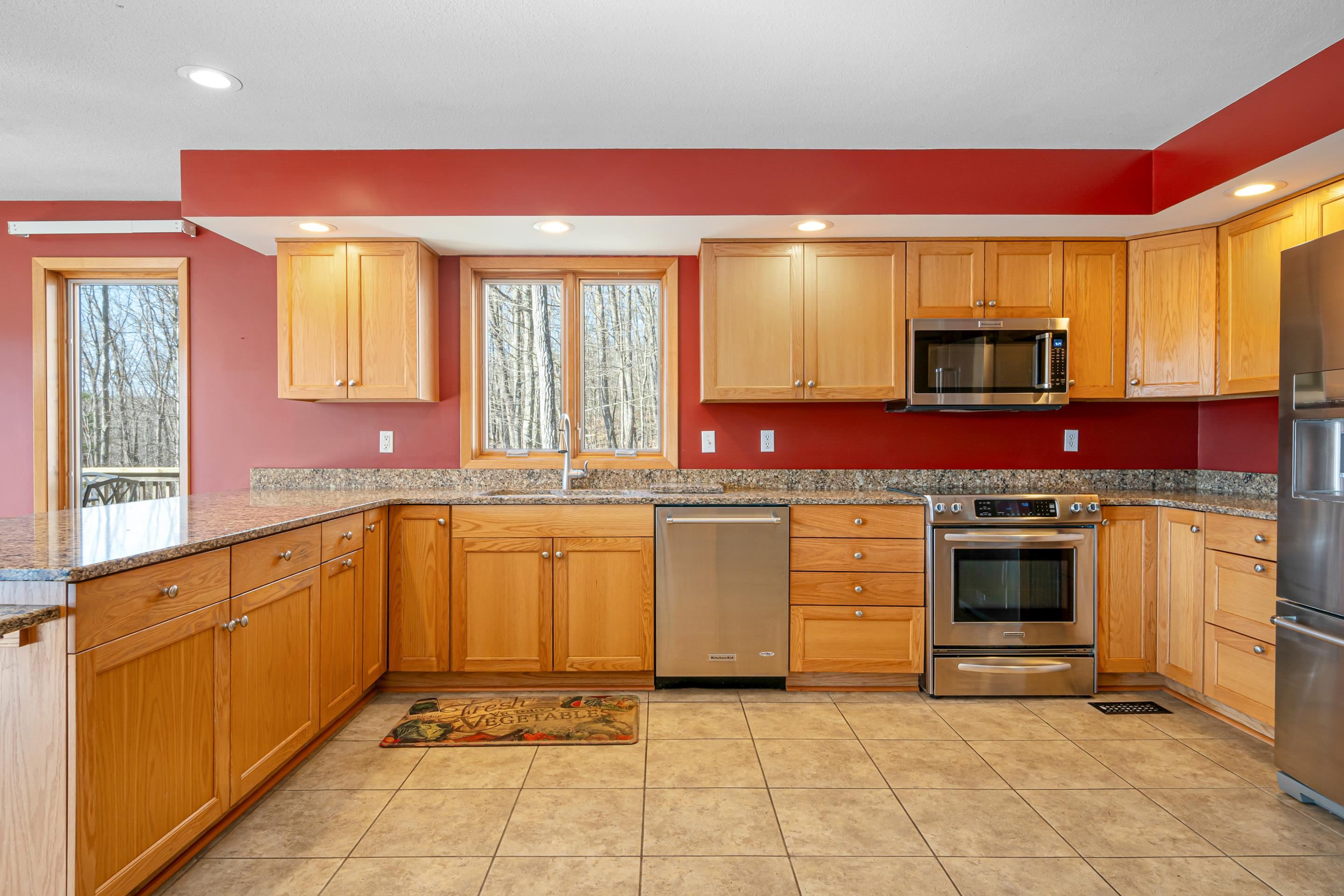 4506 W Benoit Trail