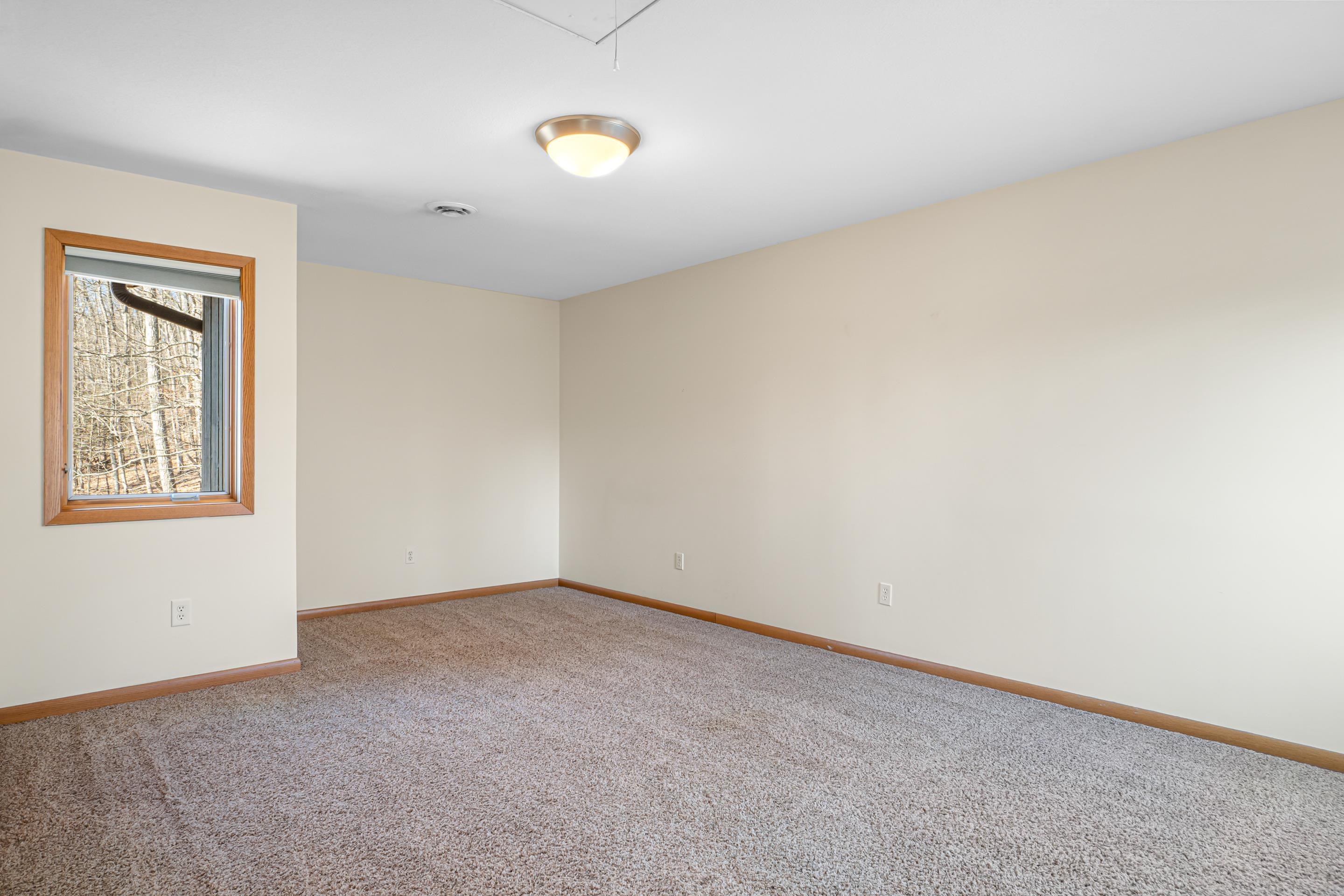4506 W Benoit Trail