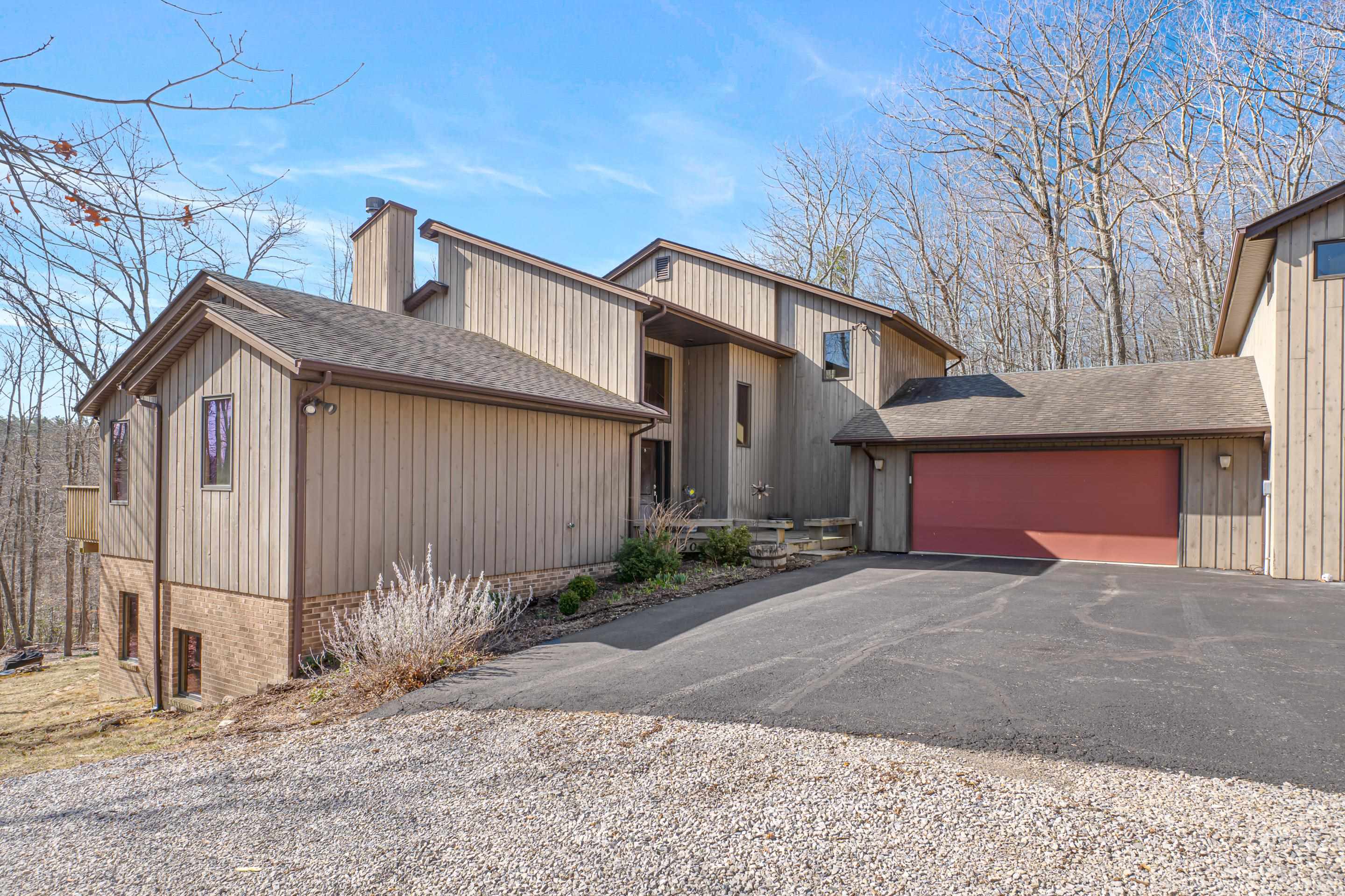 4506 W Benoit Trail