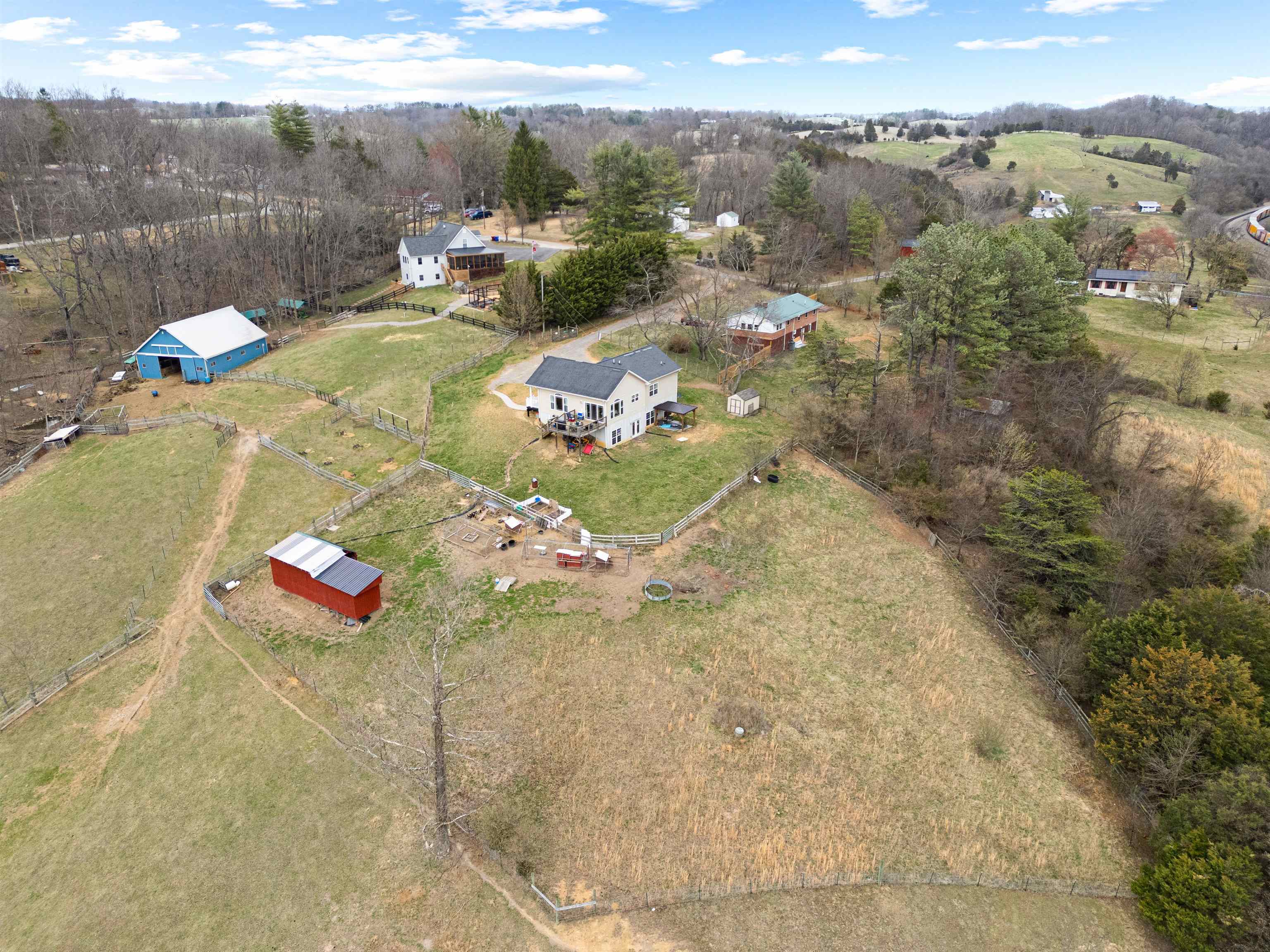 285 EASY Street