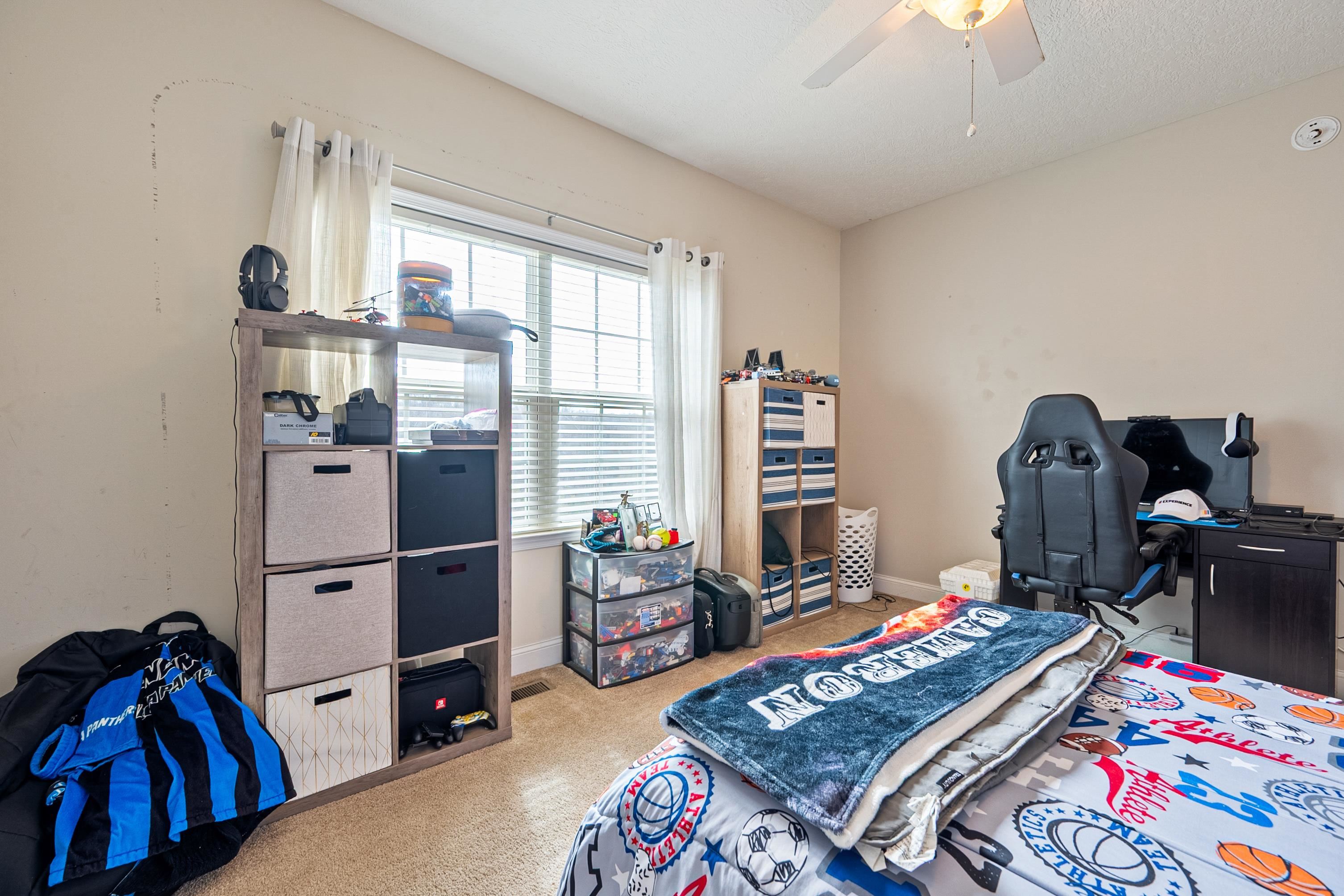 285 EASY Street