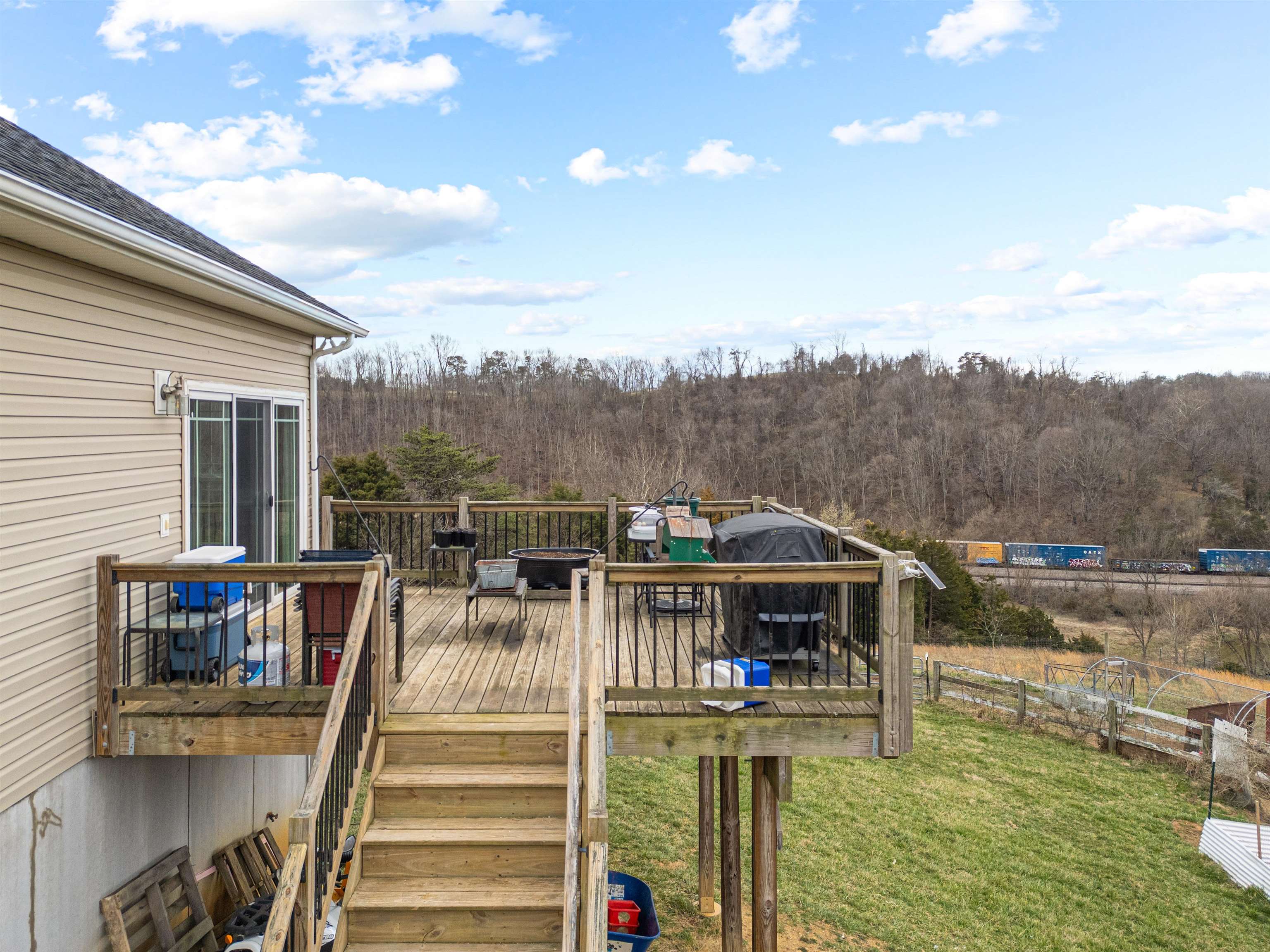 285 EASY Street