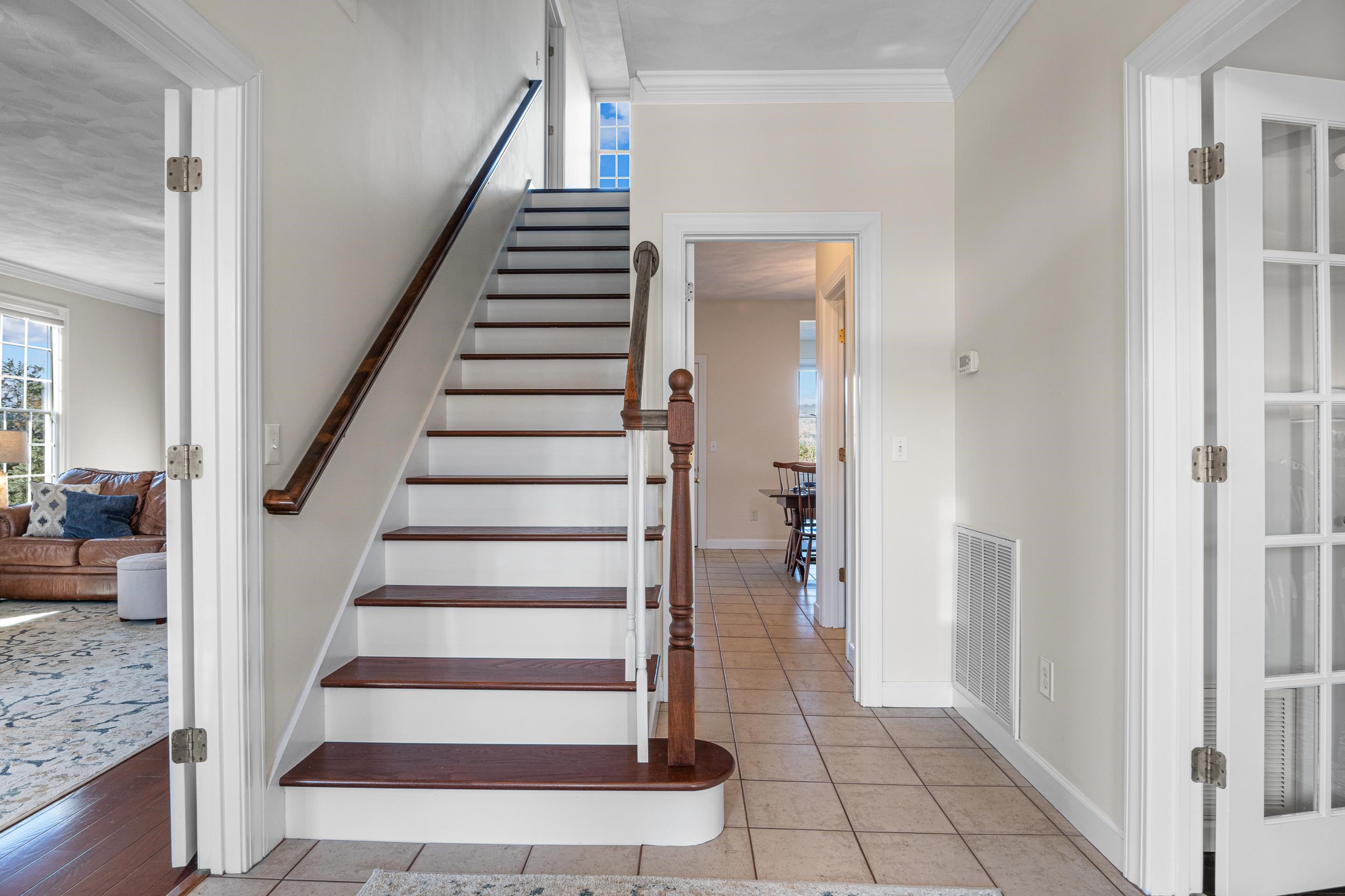 1745 Mountainside Drive