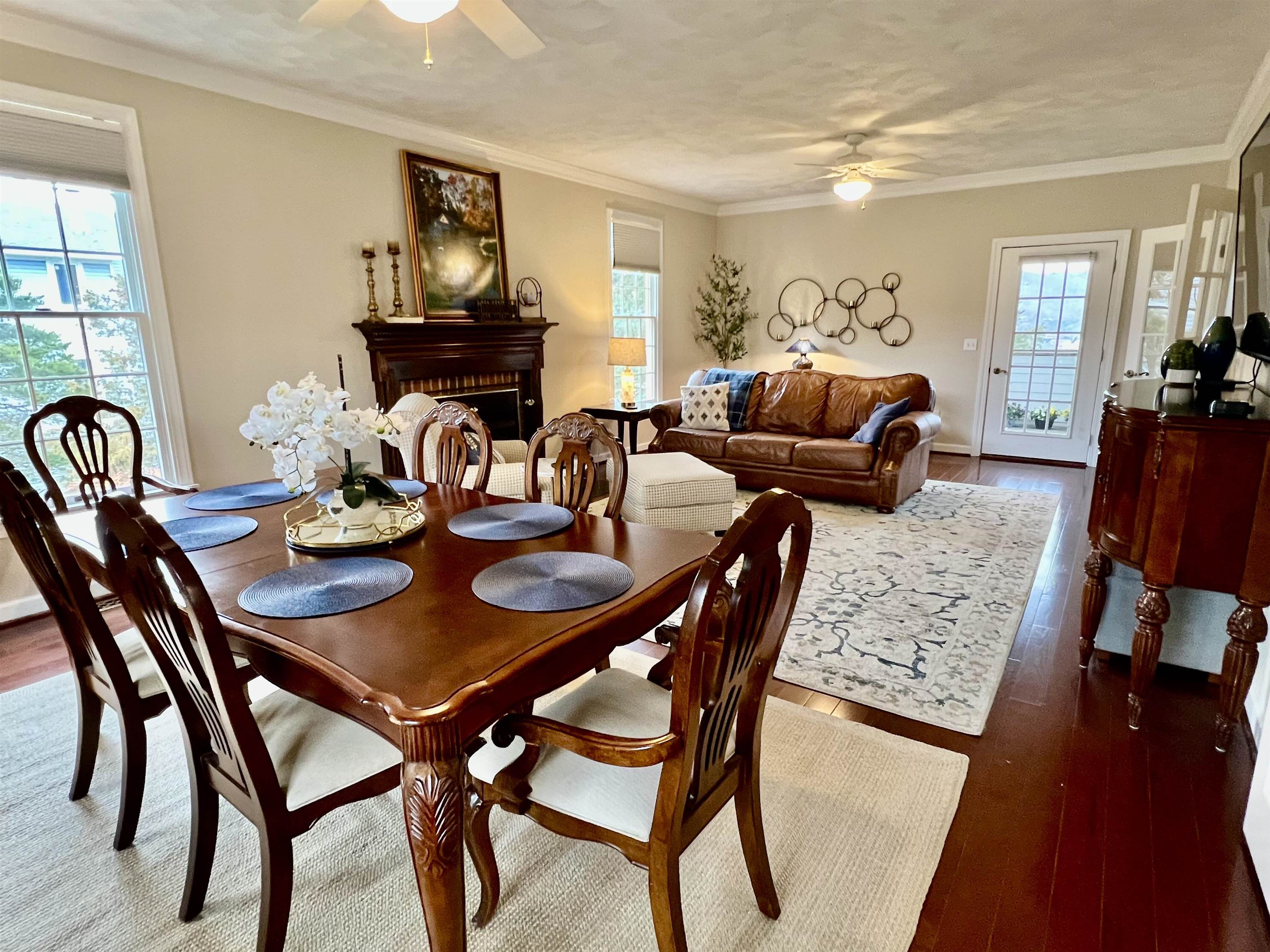 1745 Mountainside Drive