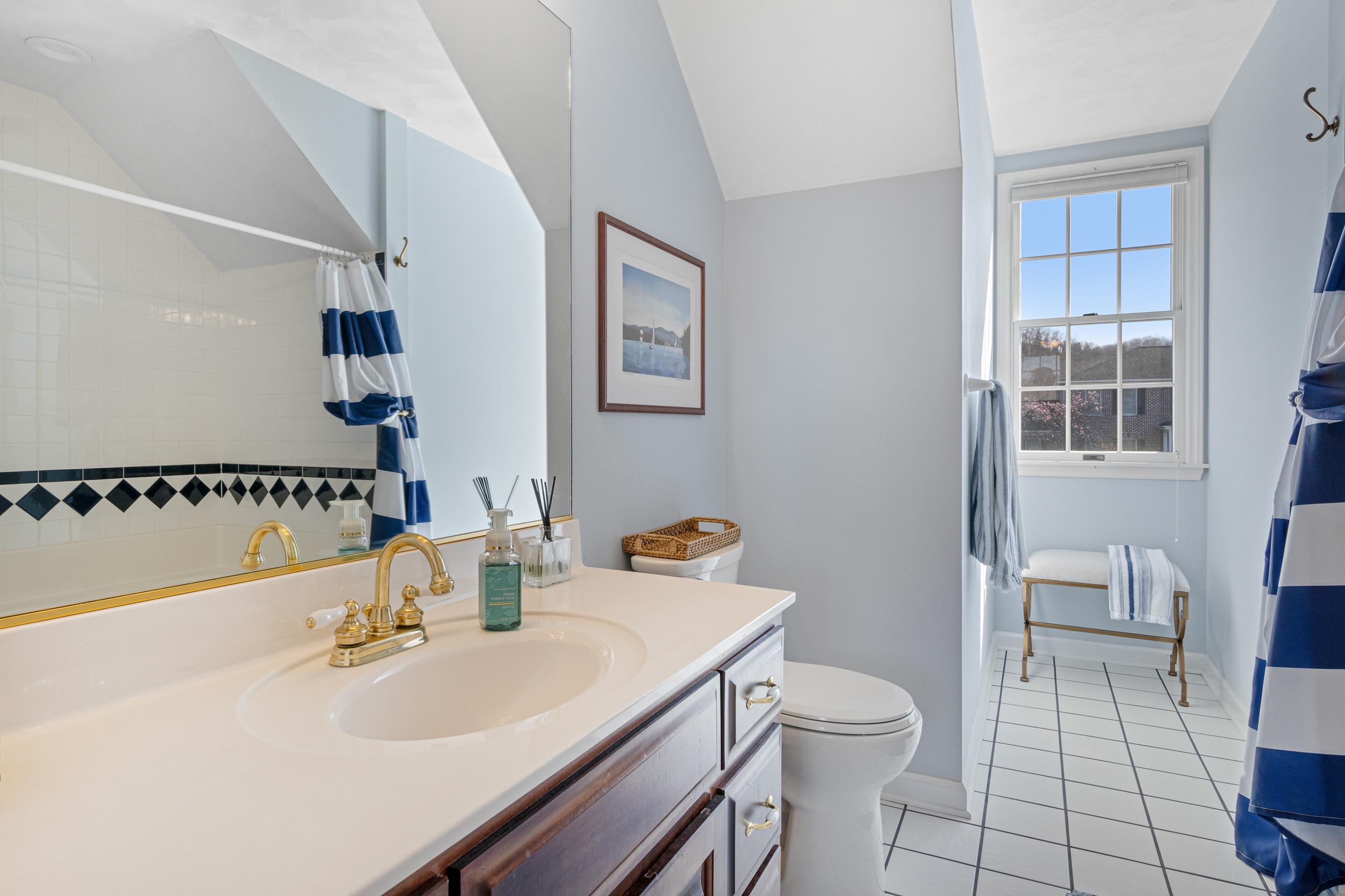 1745 Mountainside Drive