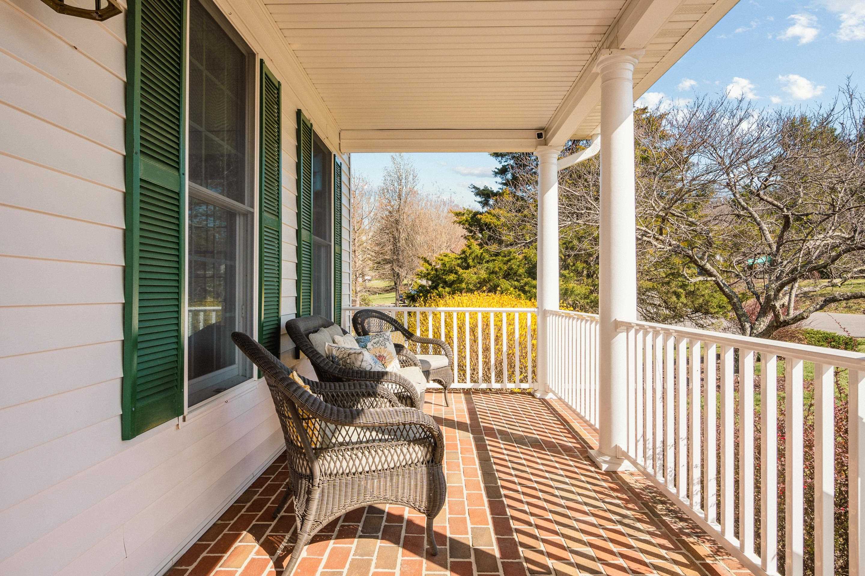 1745 Mountainside Drive