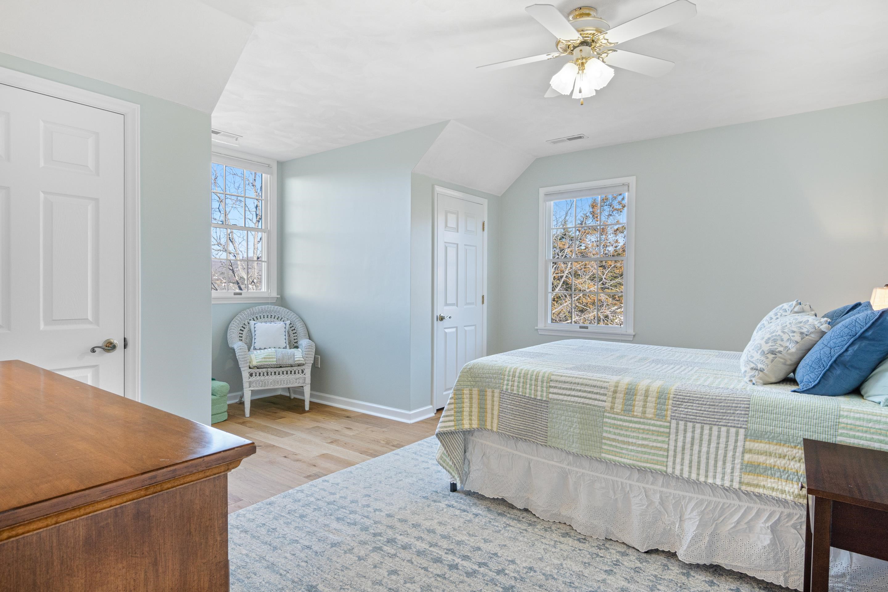 1745 Mountainside Drive