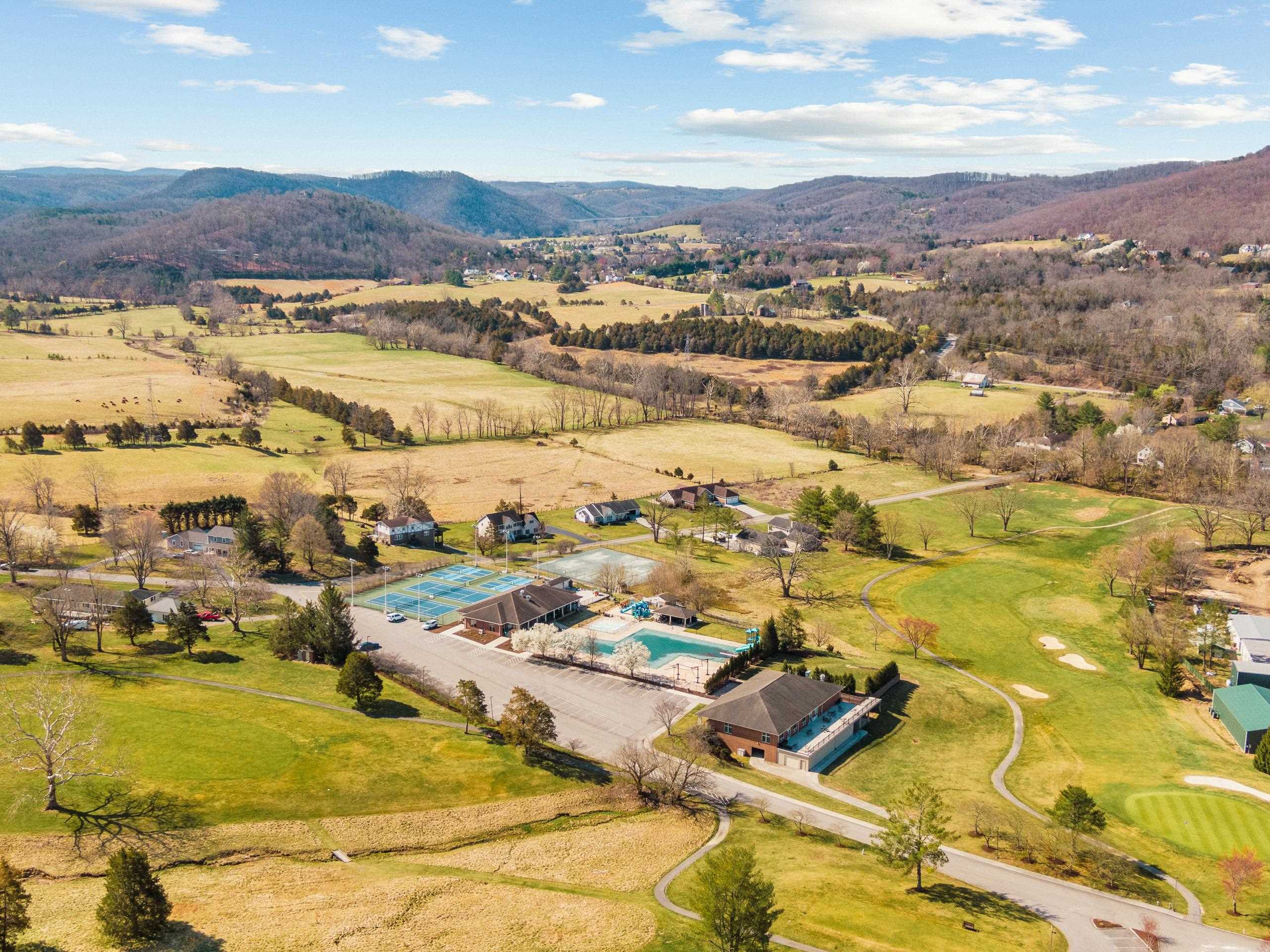 1745 Mountainside Drive