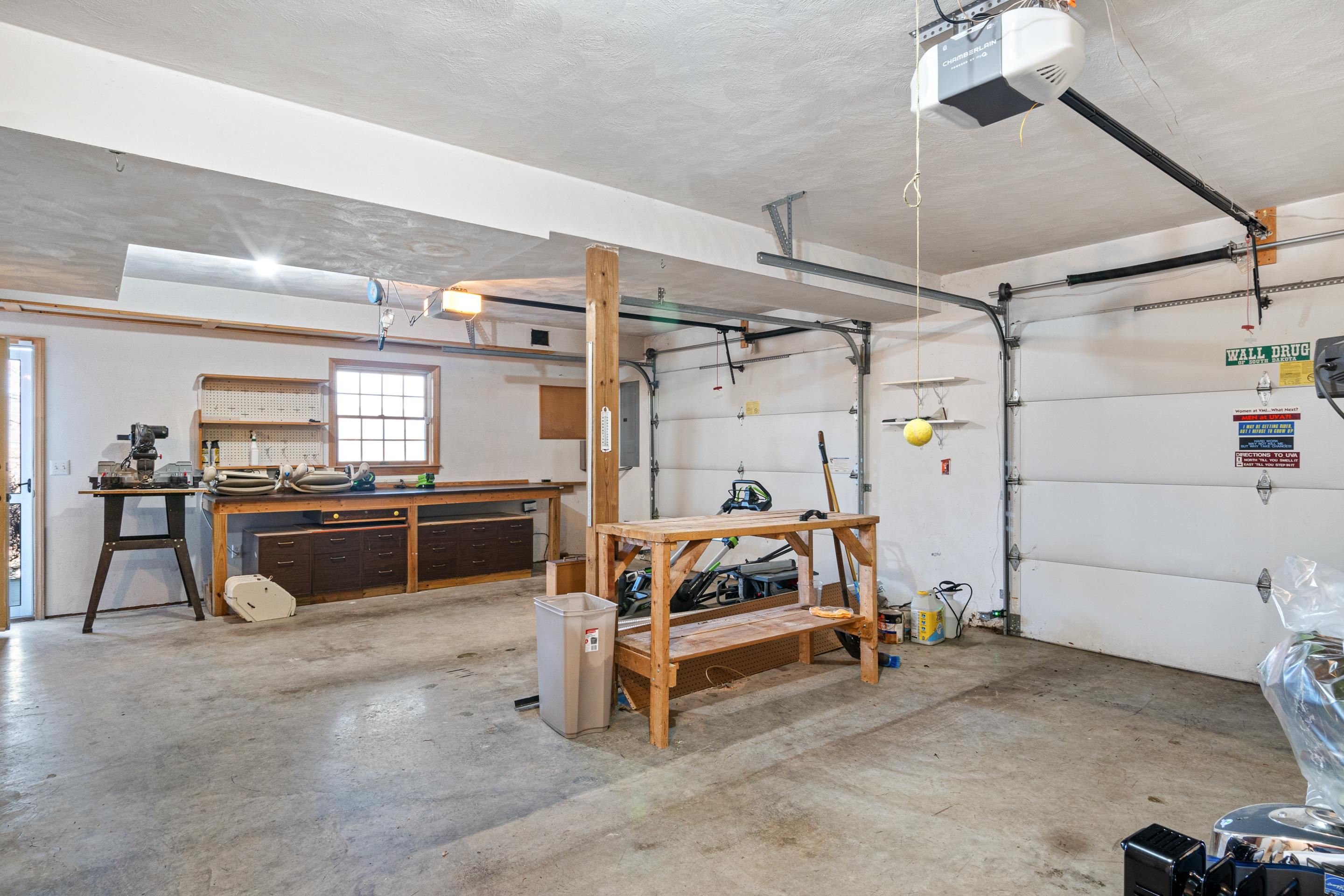 1745 Mountainside Drive