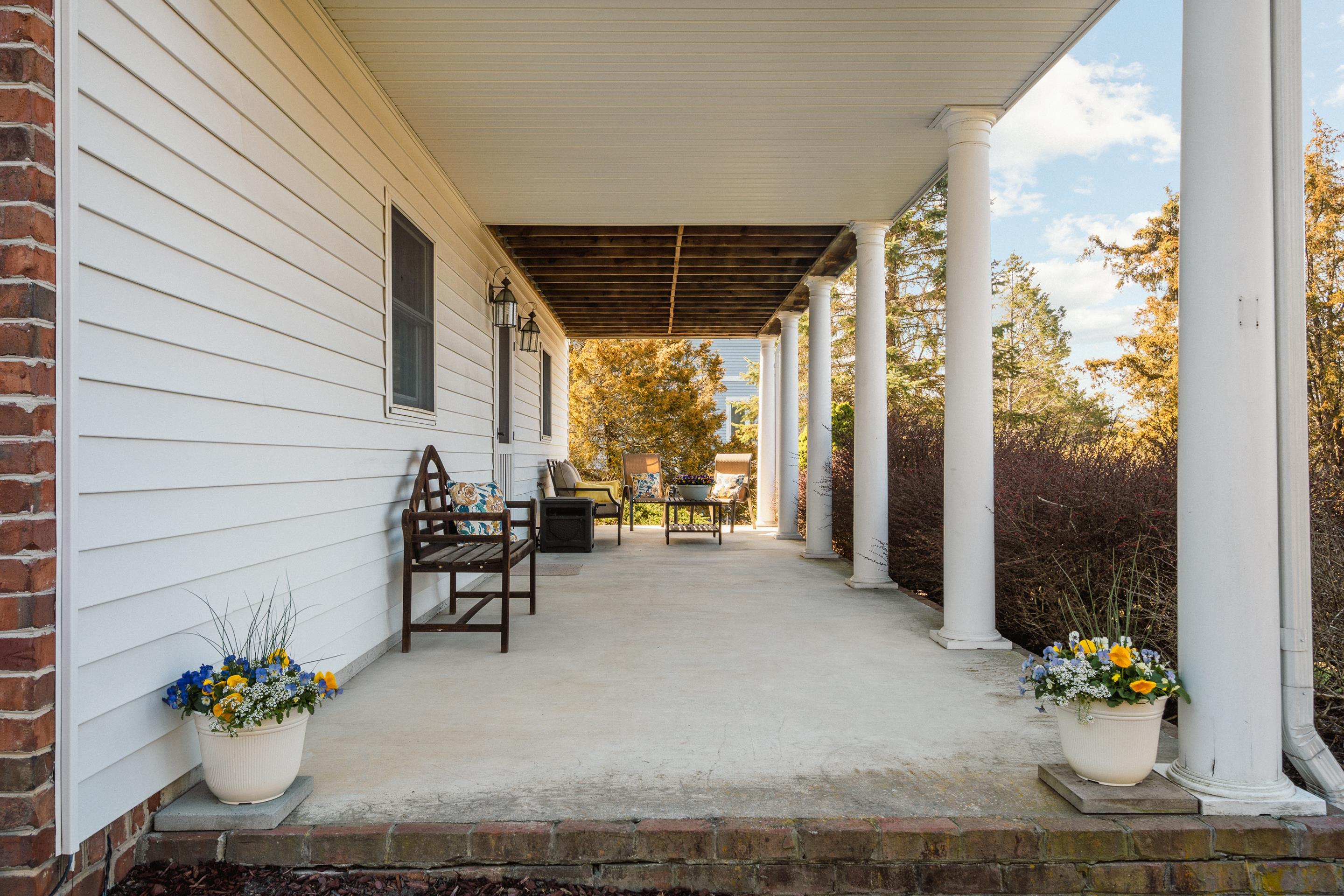 1745 Mountainside Drive