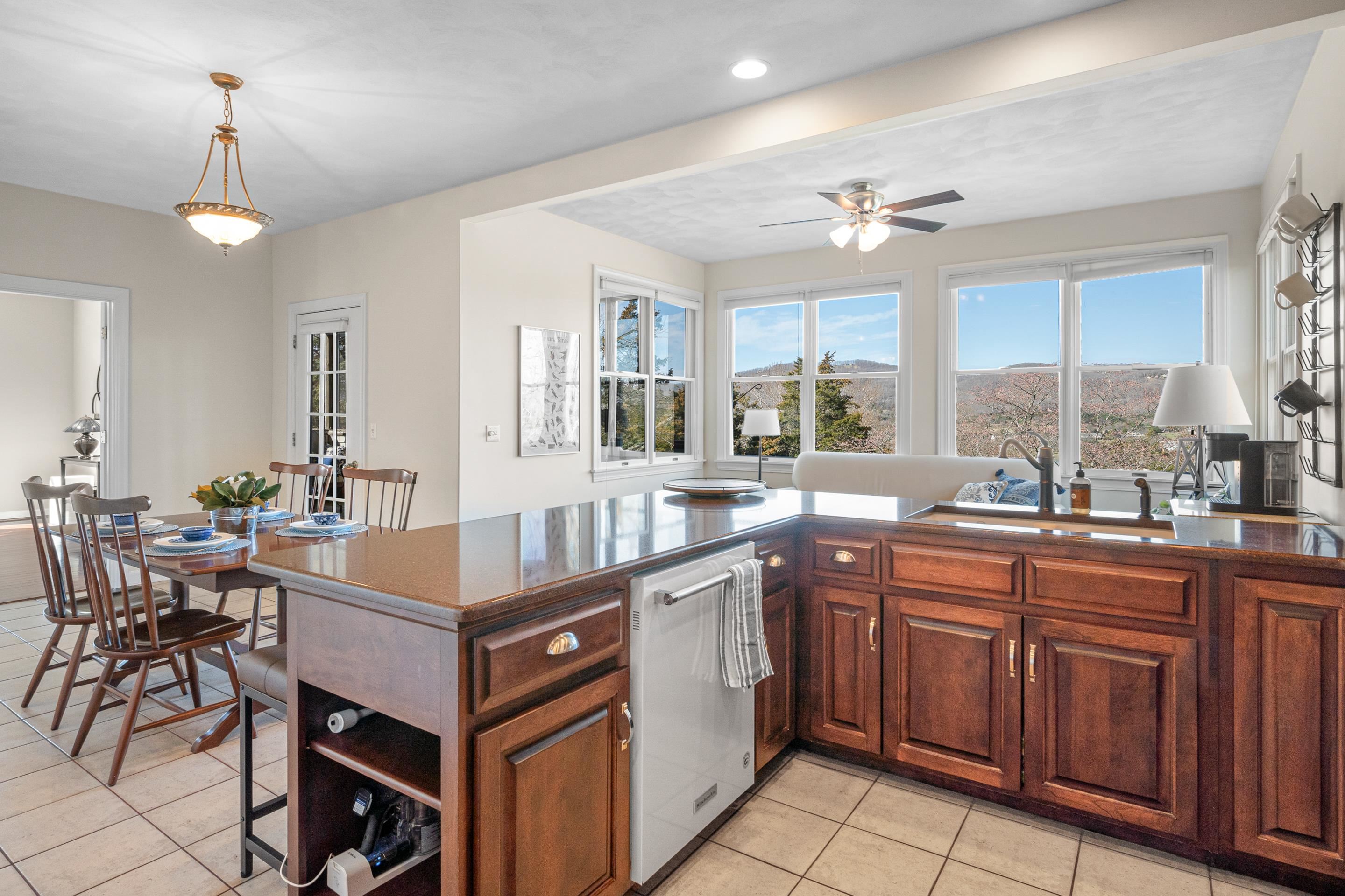 1745 Mountainside Drive