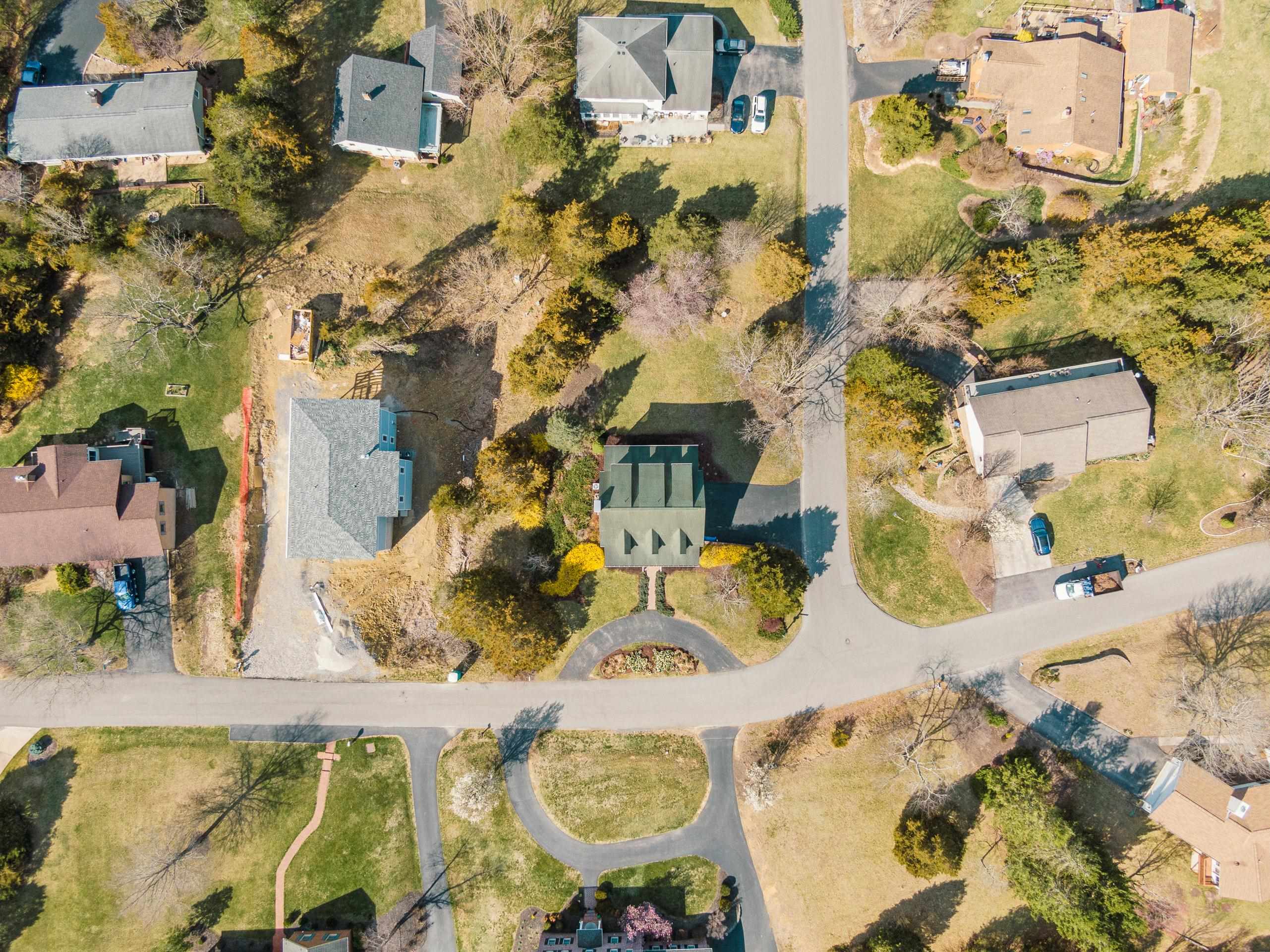 1745 Mountainside Drive