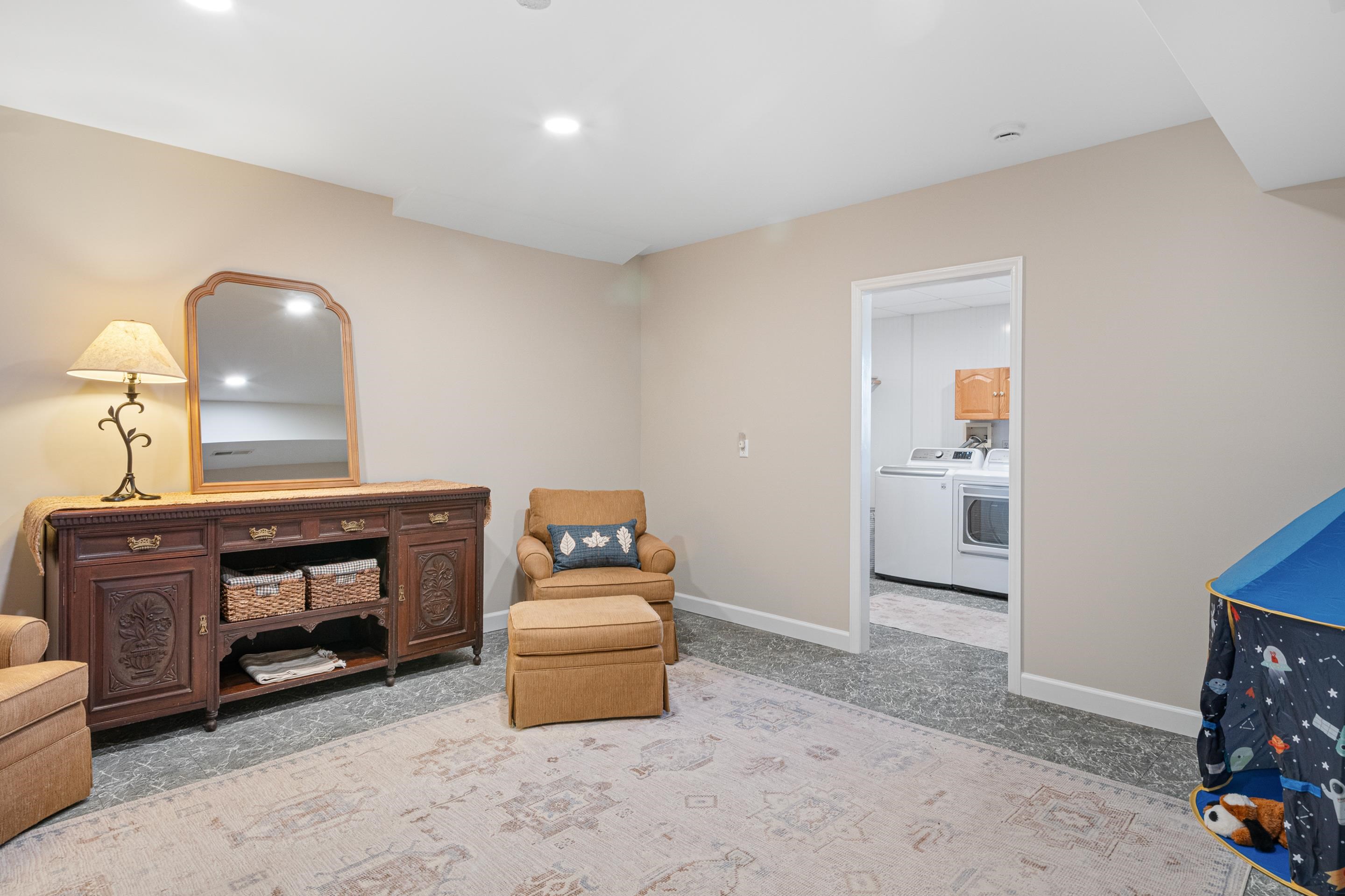 1745 Mountainside Drive