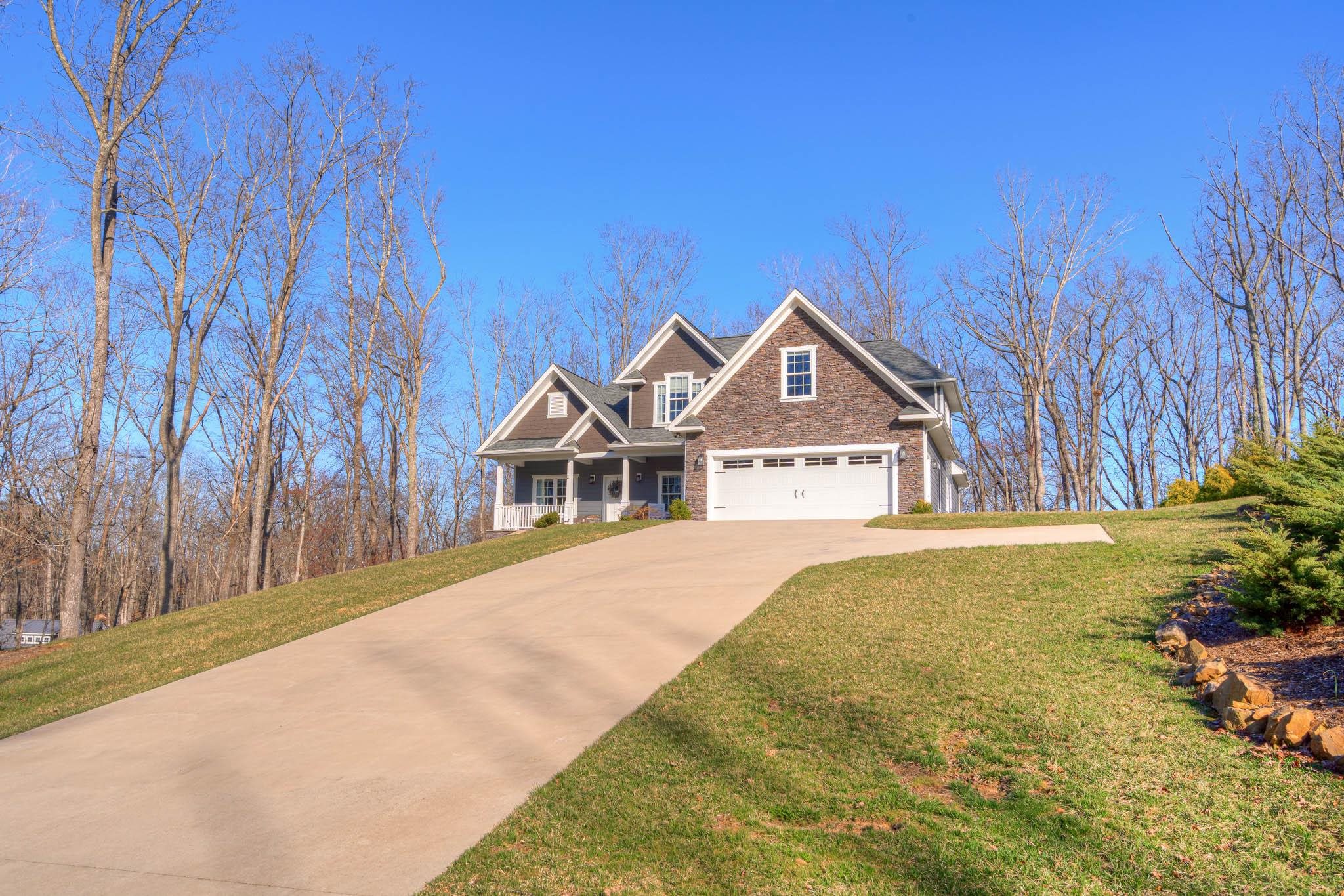 860 Coalwood Way