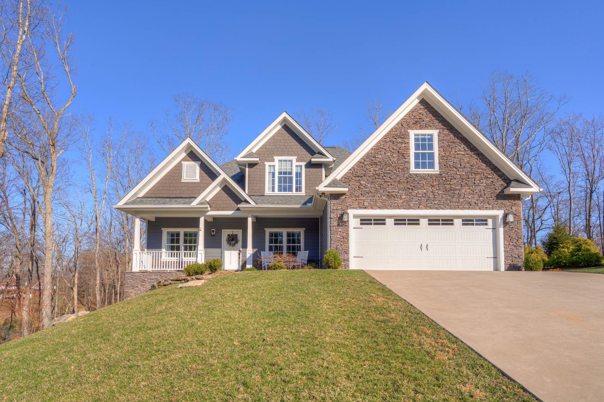 860 Coalwood Way