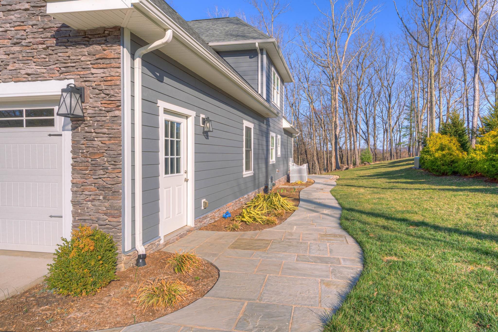 860 Coalwood Way