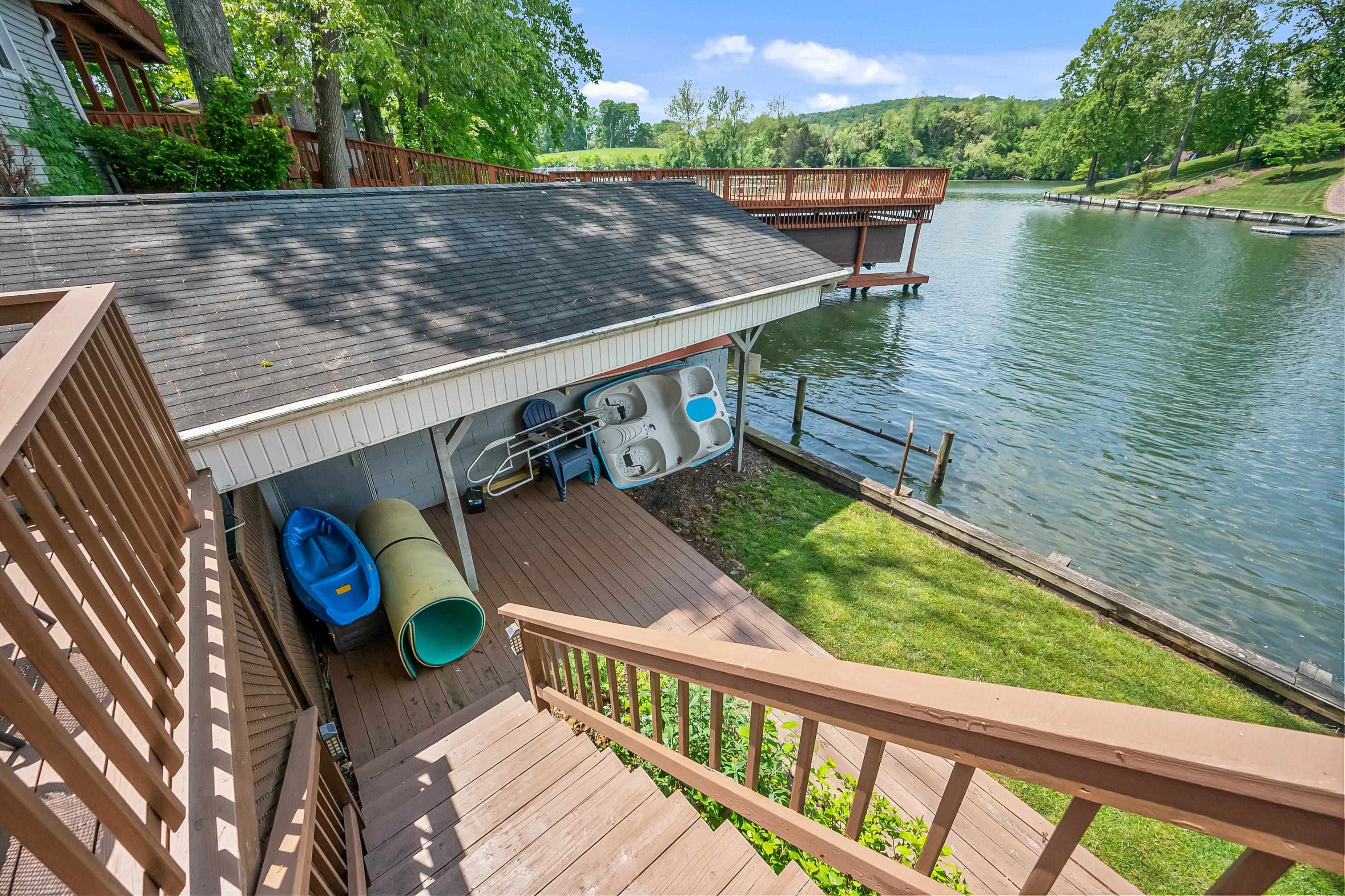 7143 Whipporwill Way