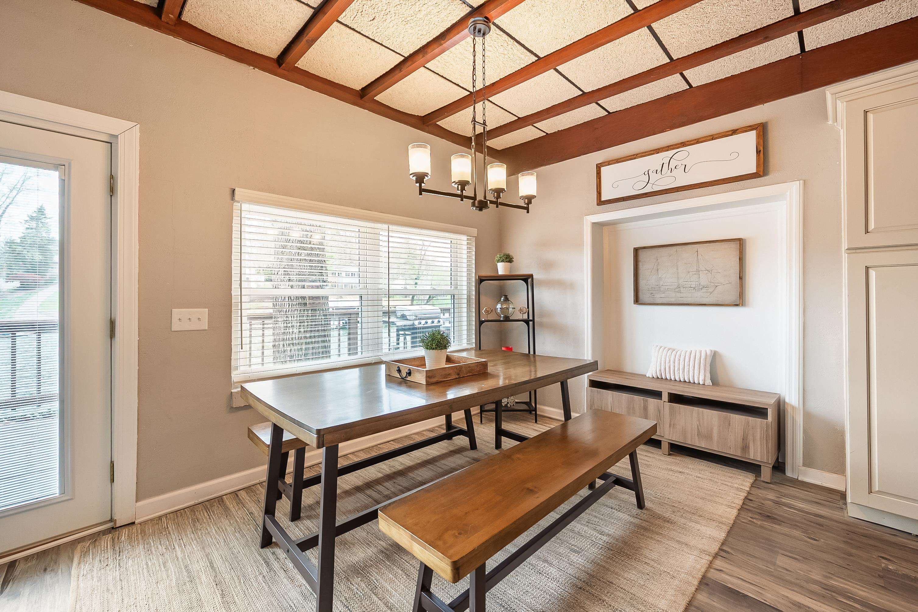 7143 Whipporwill Way