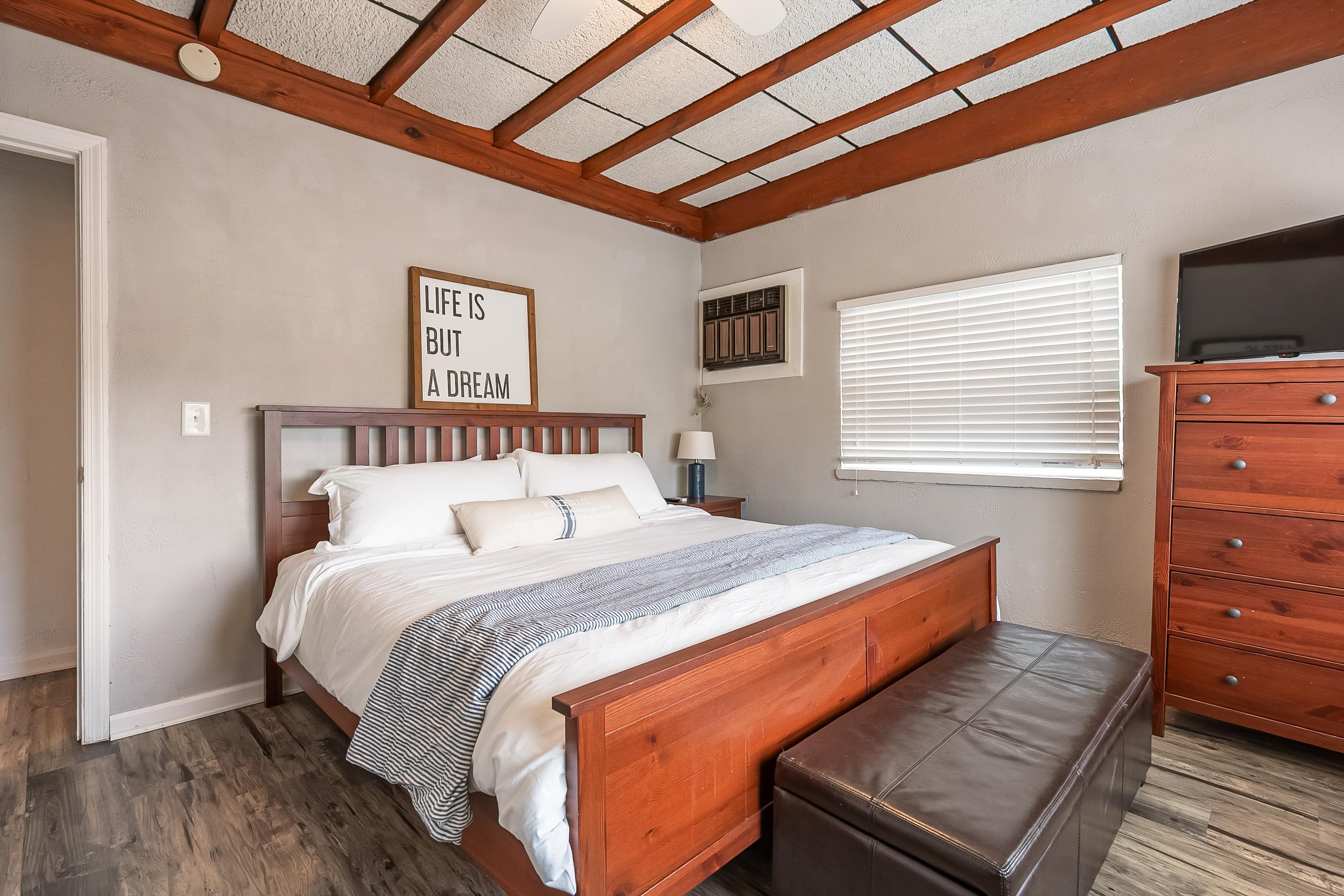 7143 Whipporwill Way